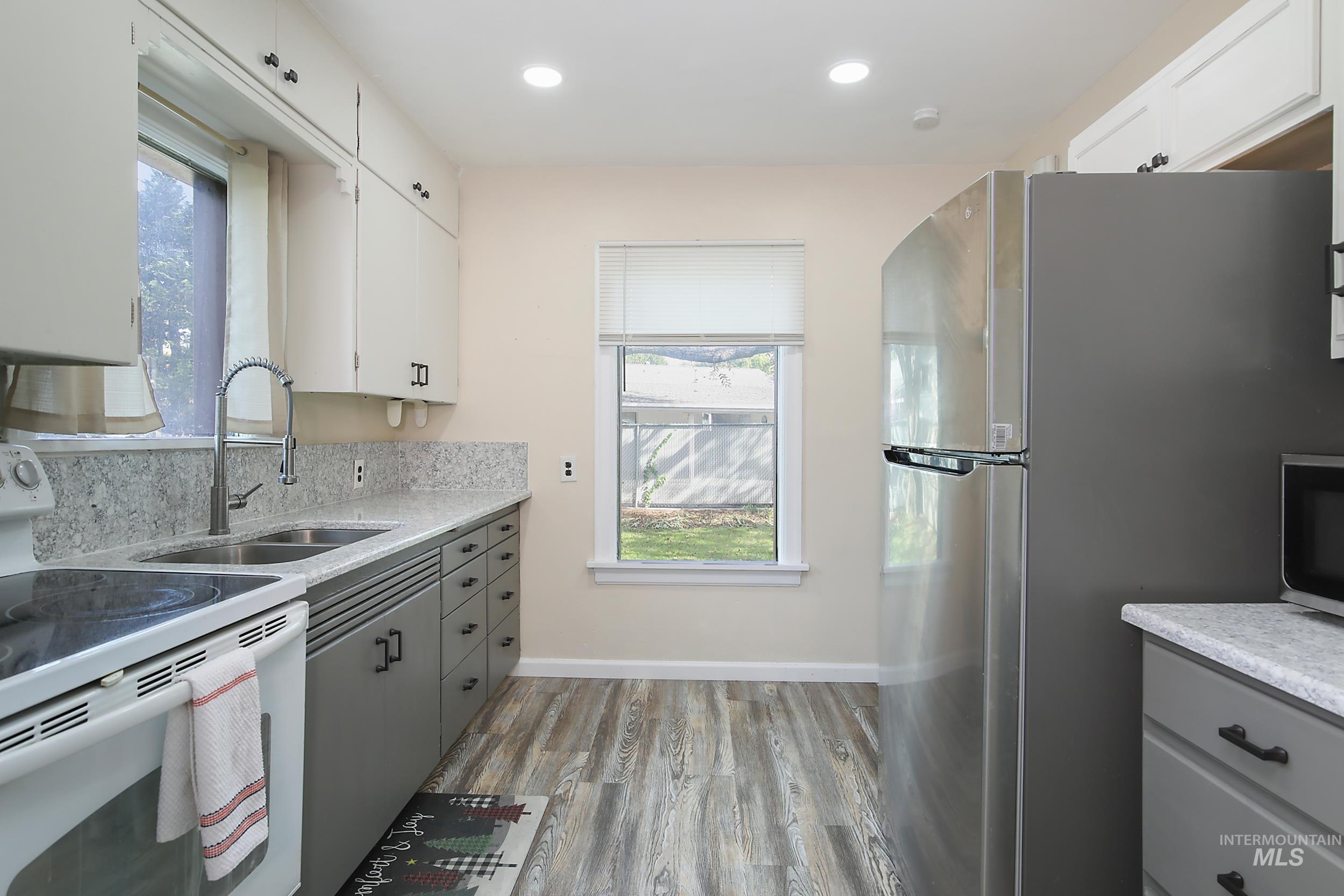 819 Warner Ave.