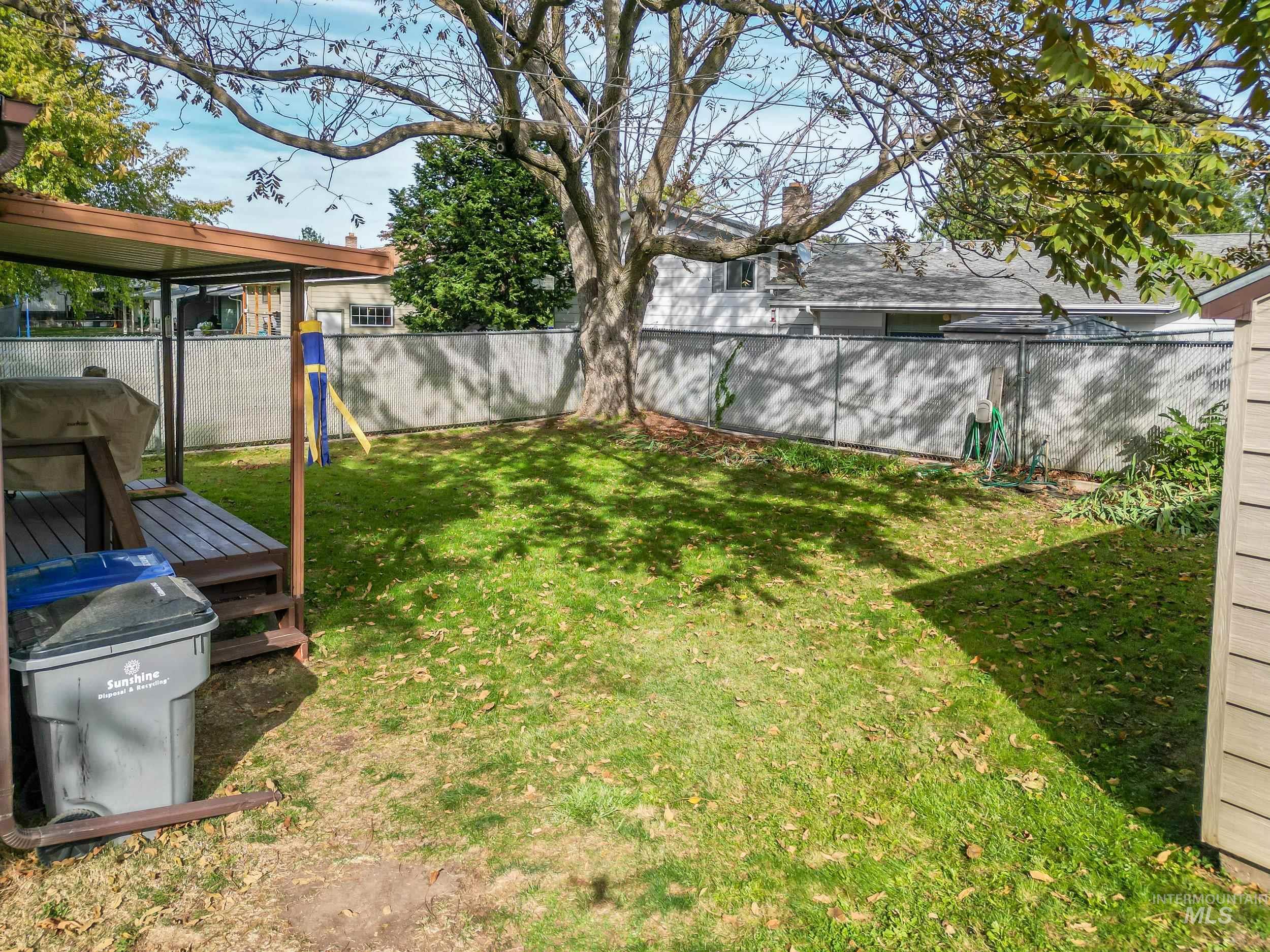 819 Warner Ave.