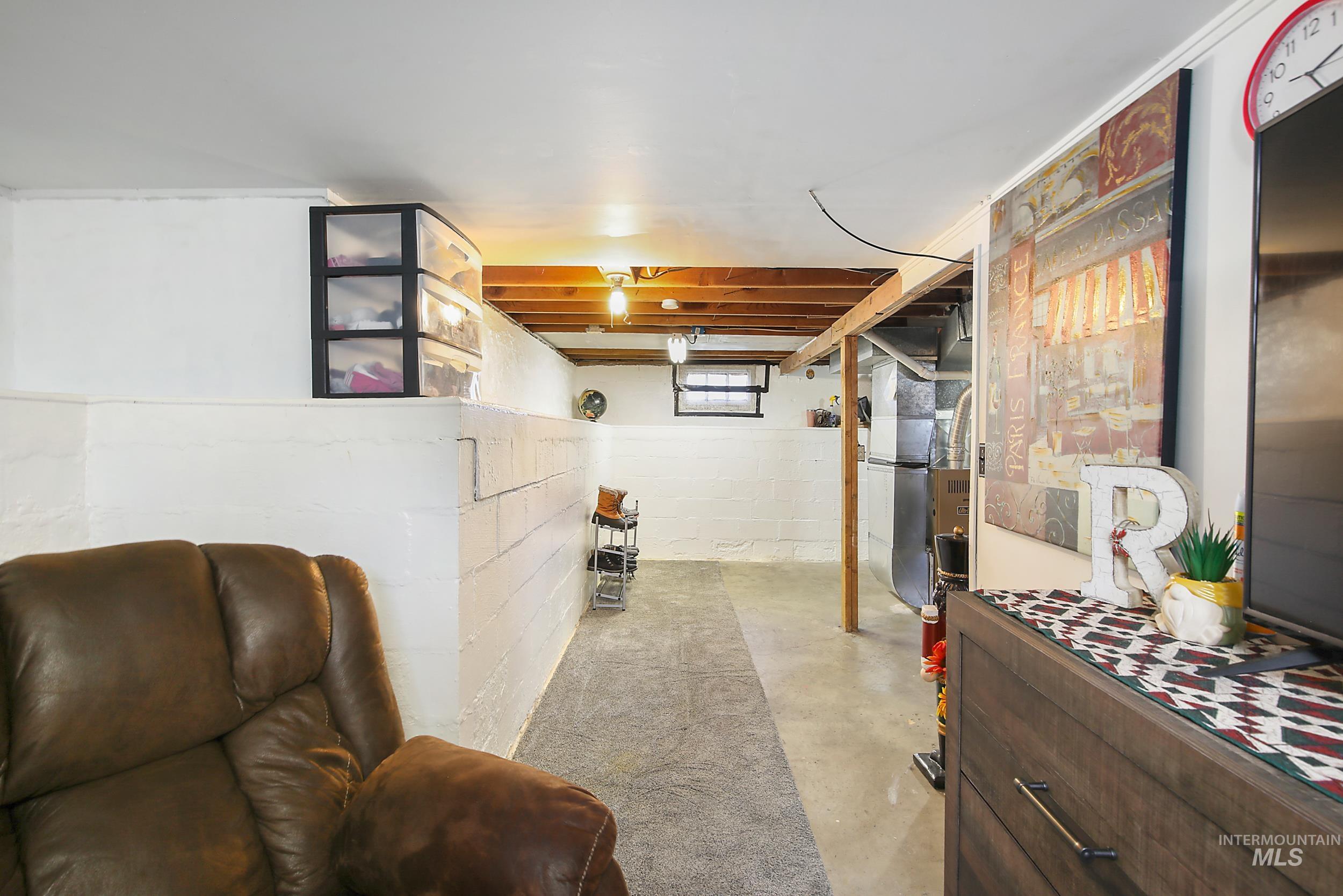 819 Warner Ave.