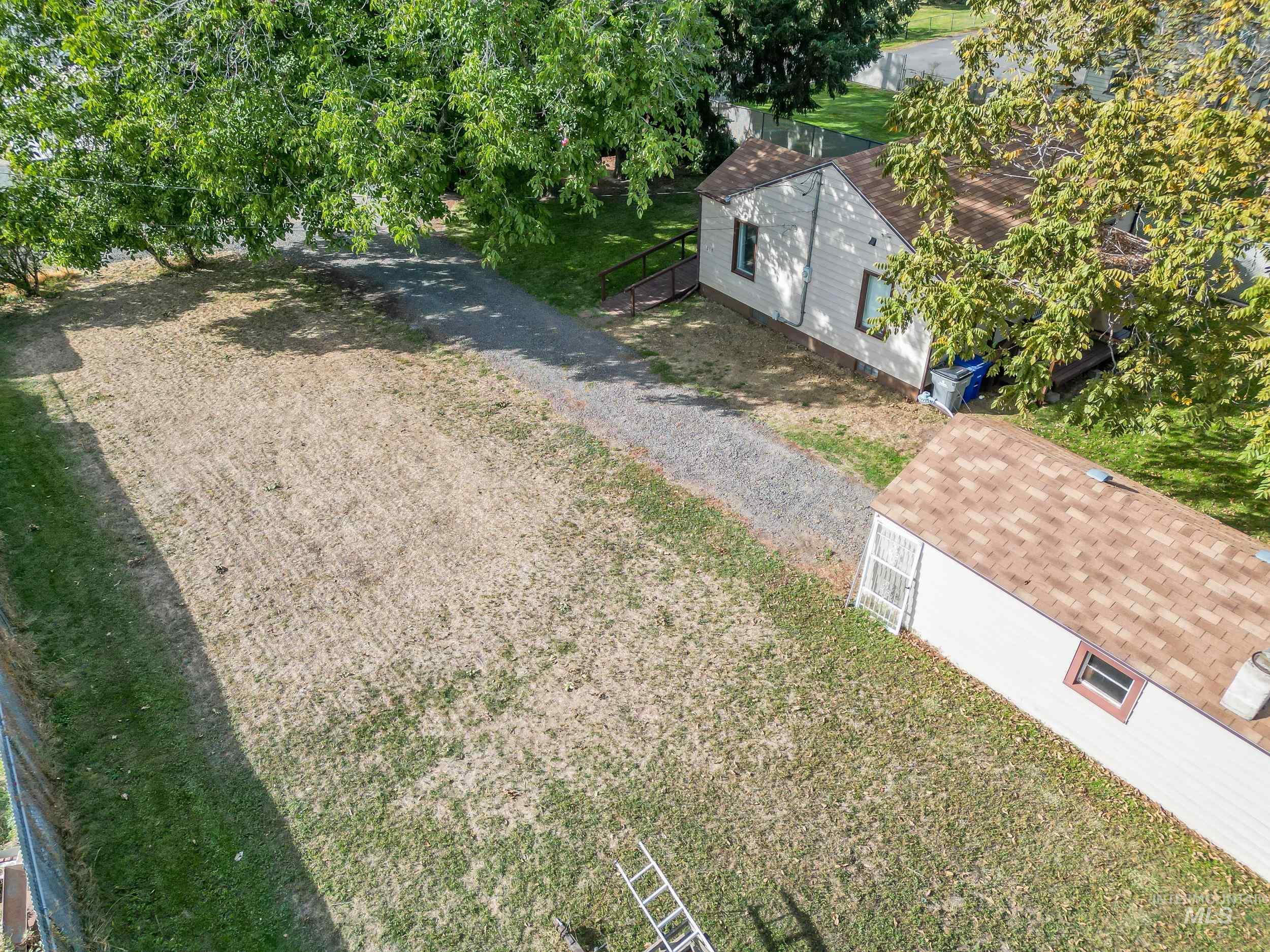 819 Warner Ave.