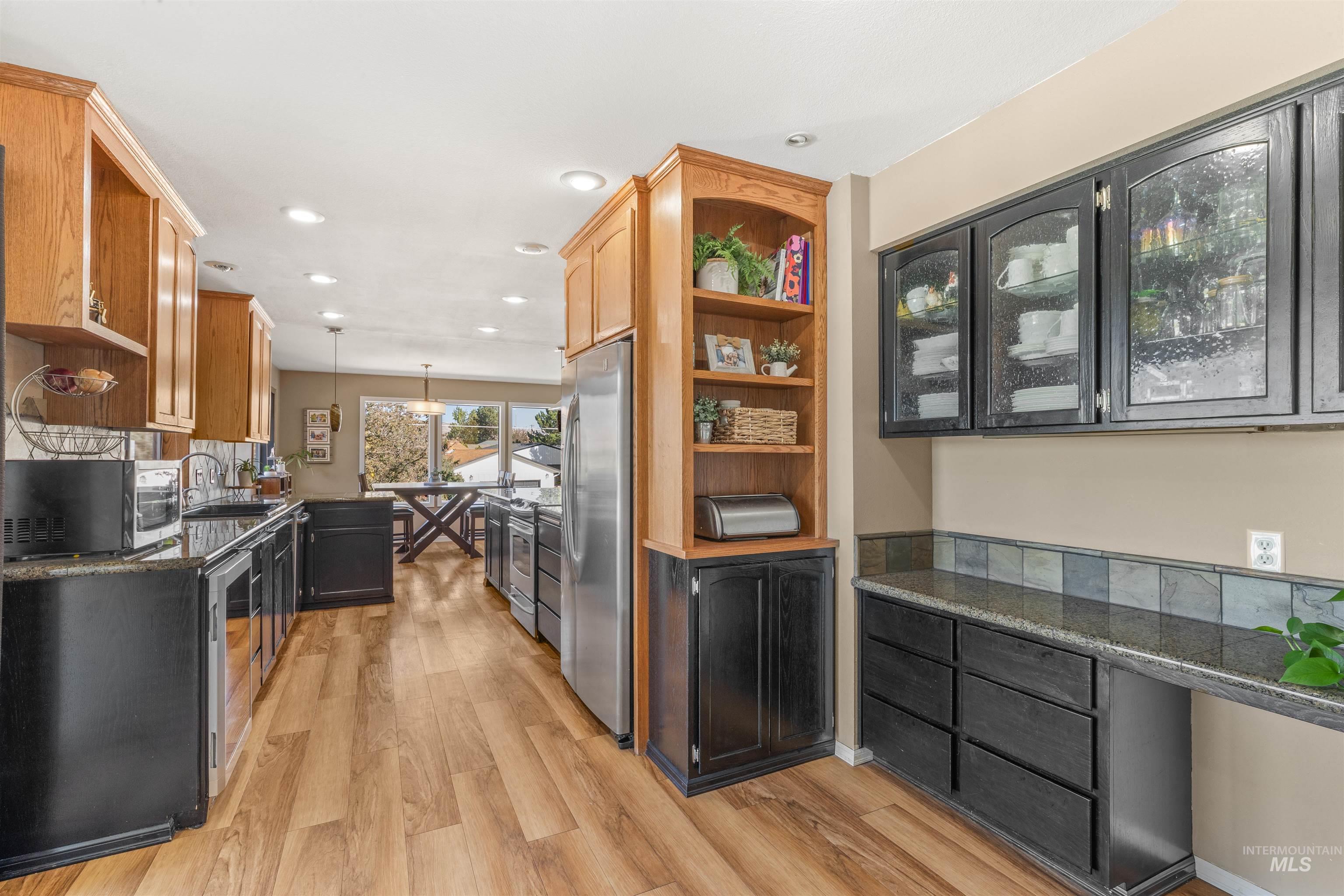 3404 Meadowlark Dr.