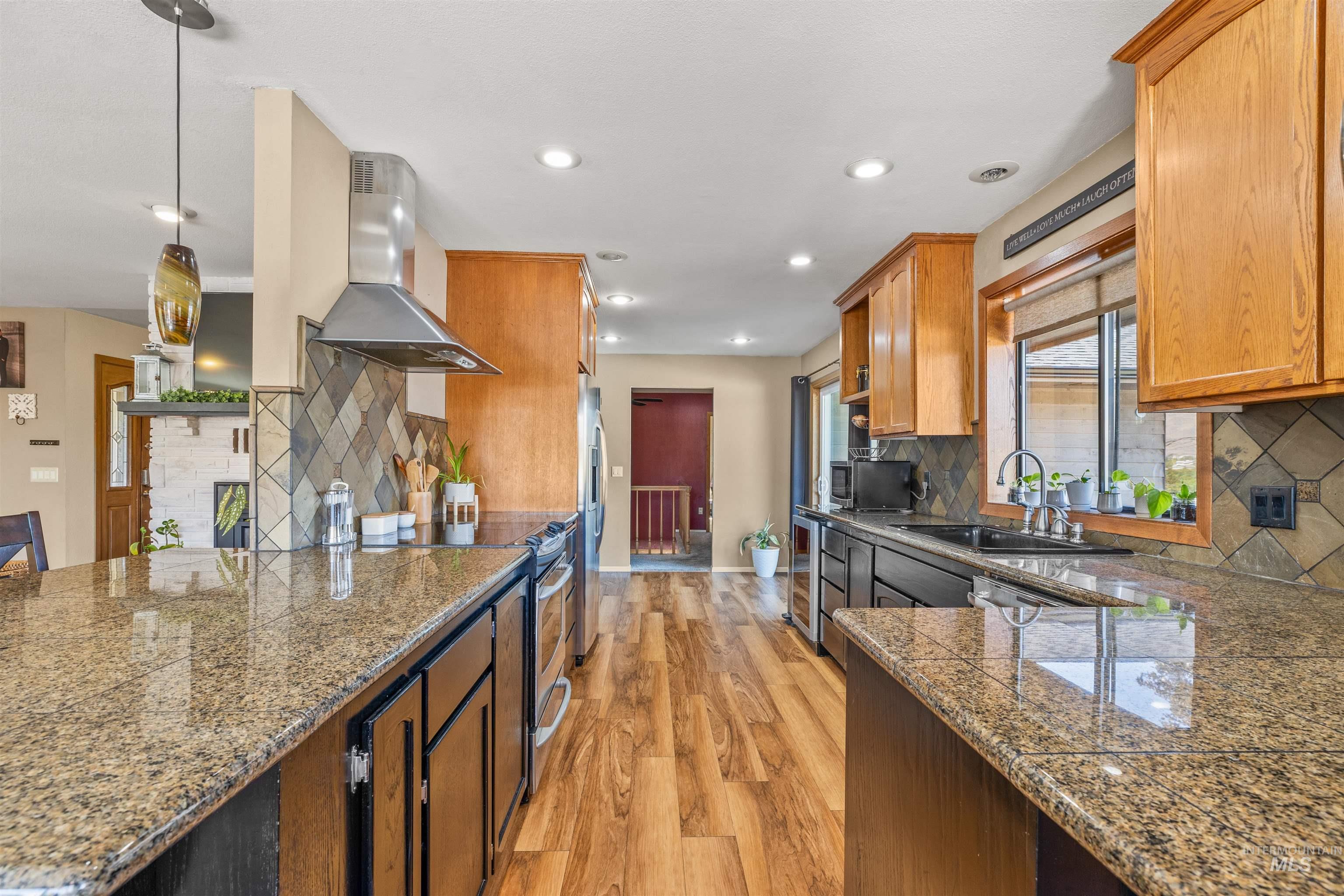 3404 Meadowlark Dr.