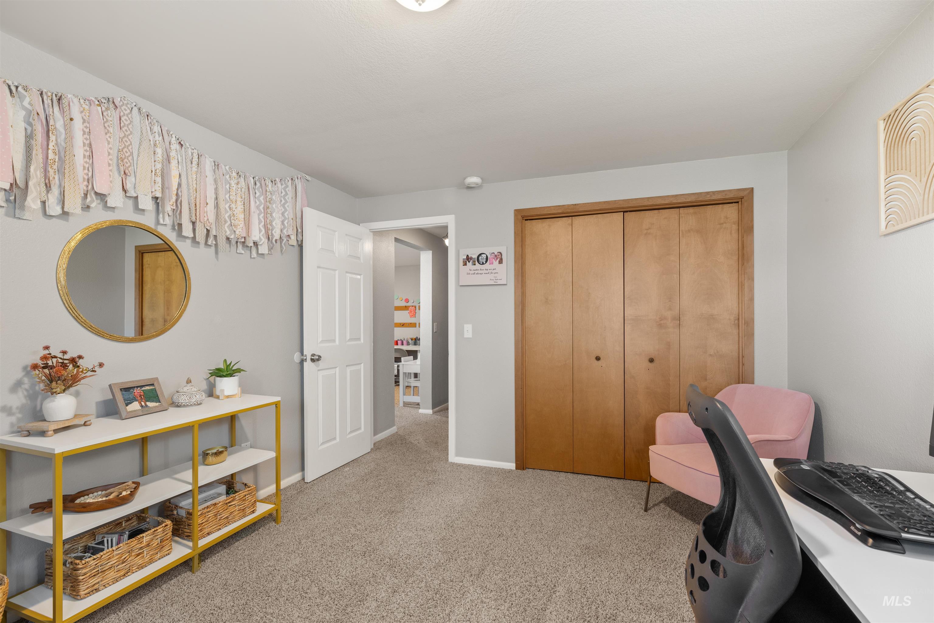 3404 Meadowlark Dr.