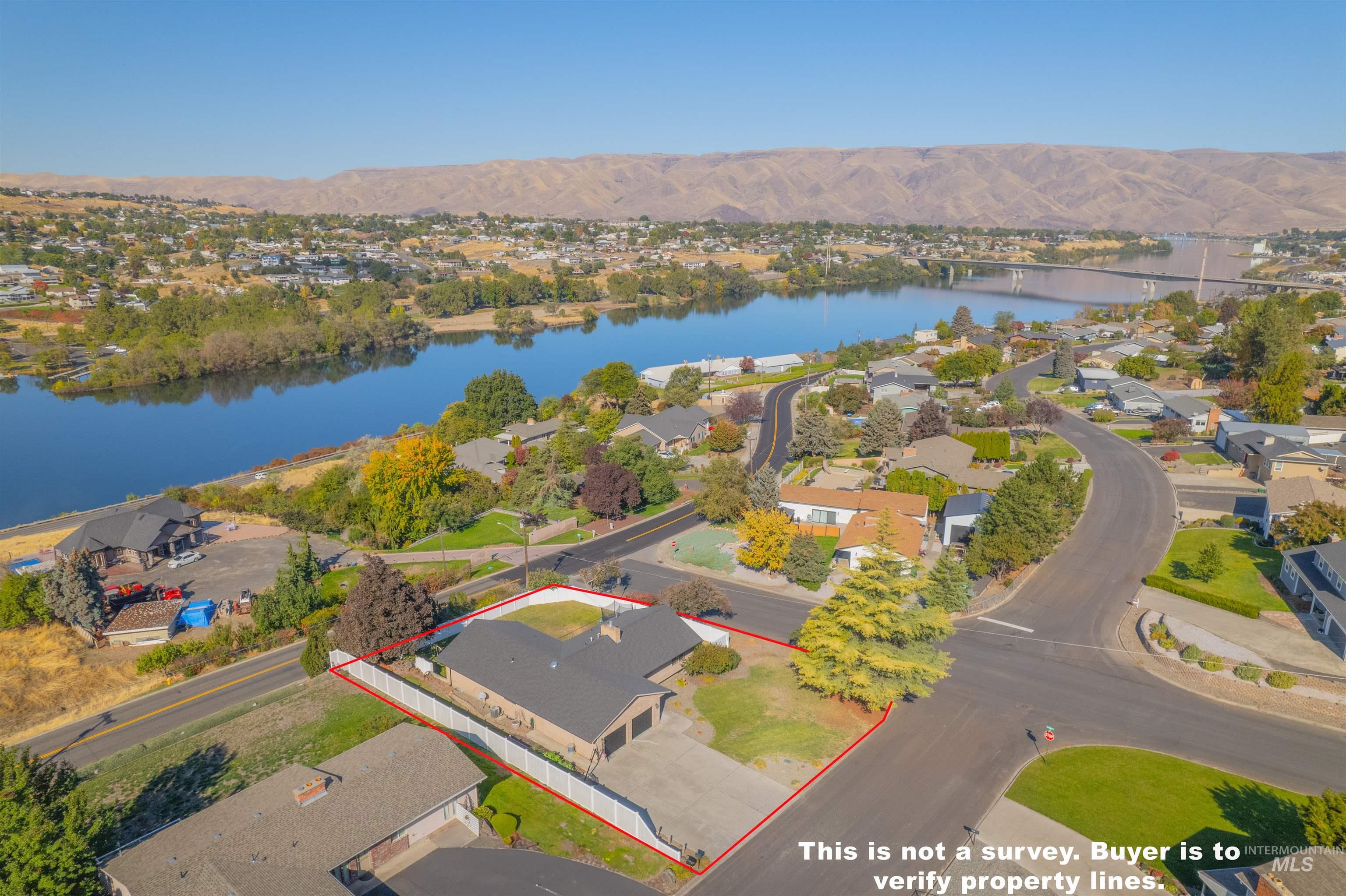 3404 Meadowlark Dr.