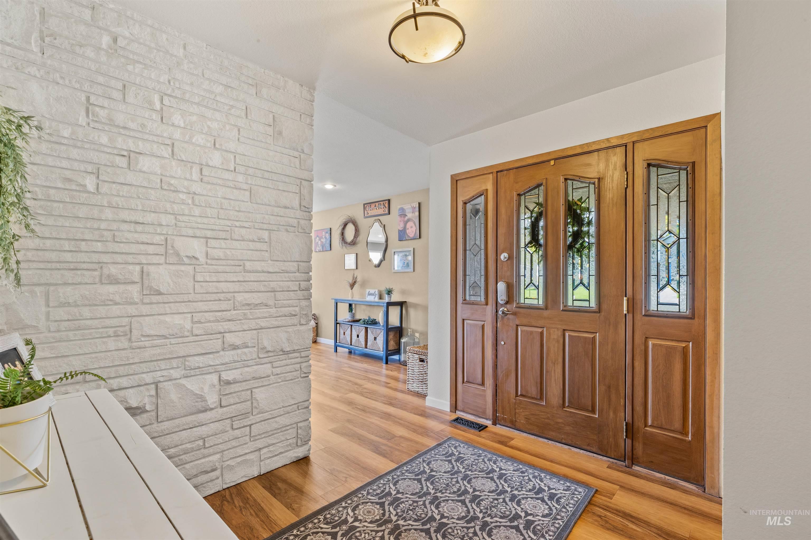 3404 Meadowlark Dr.