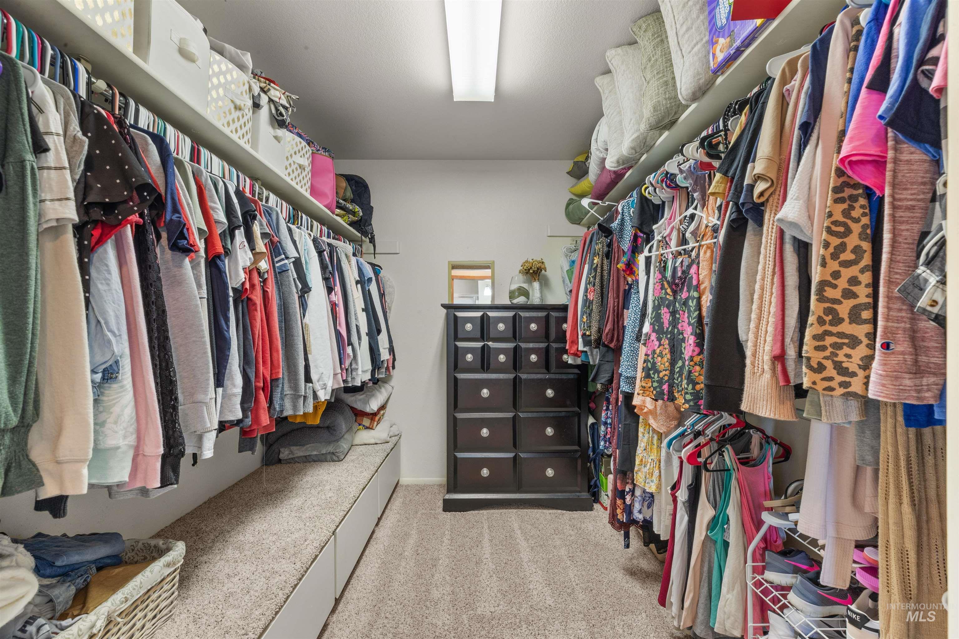 3404 Meadowlark Dr.