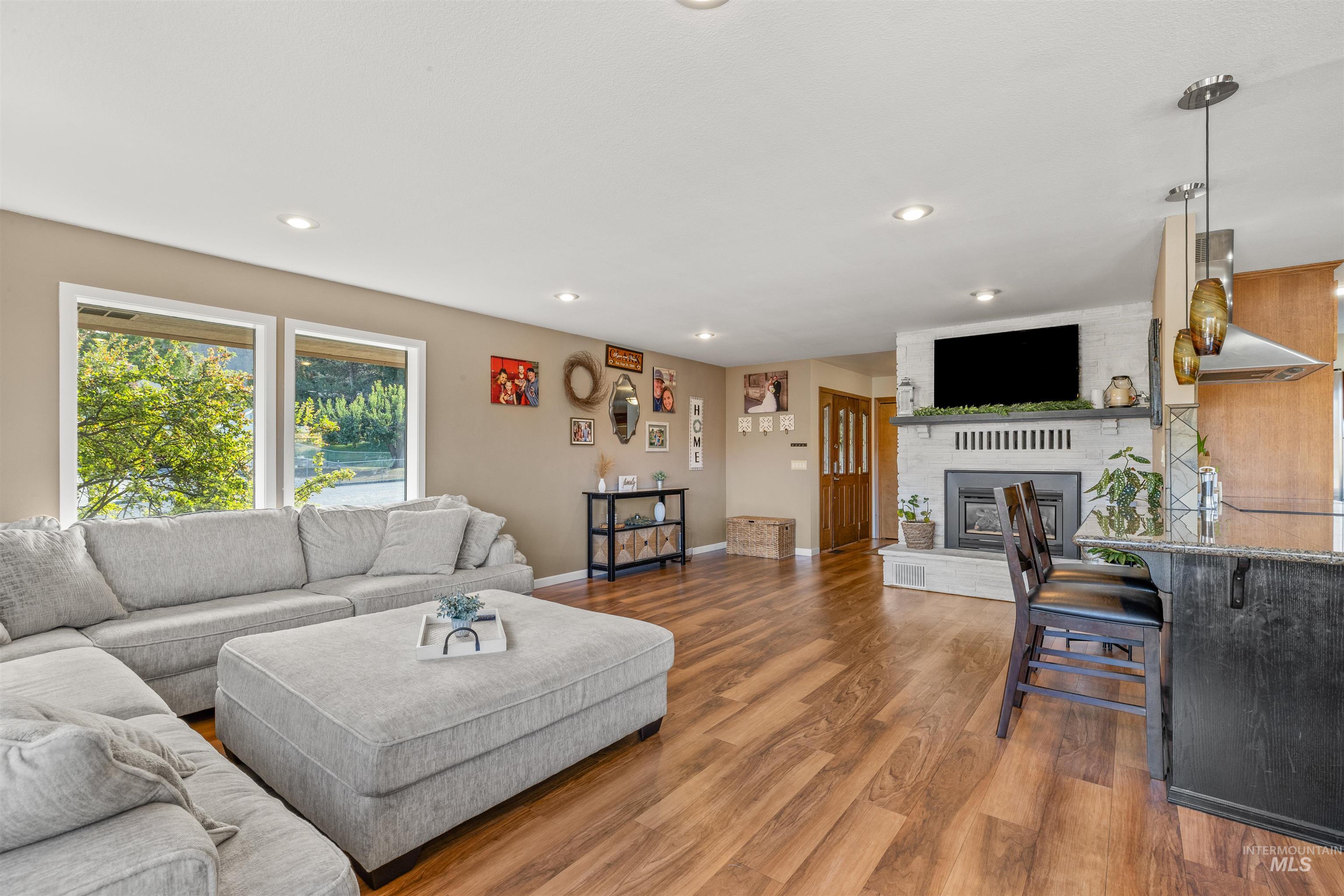 3404 Meadowlark Dr.