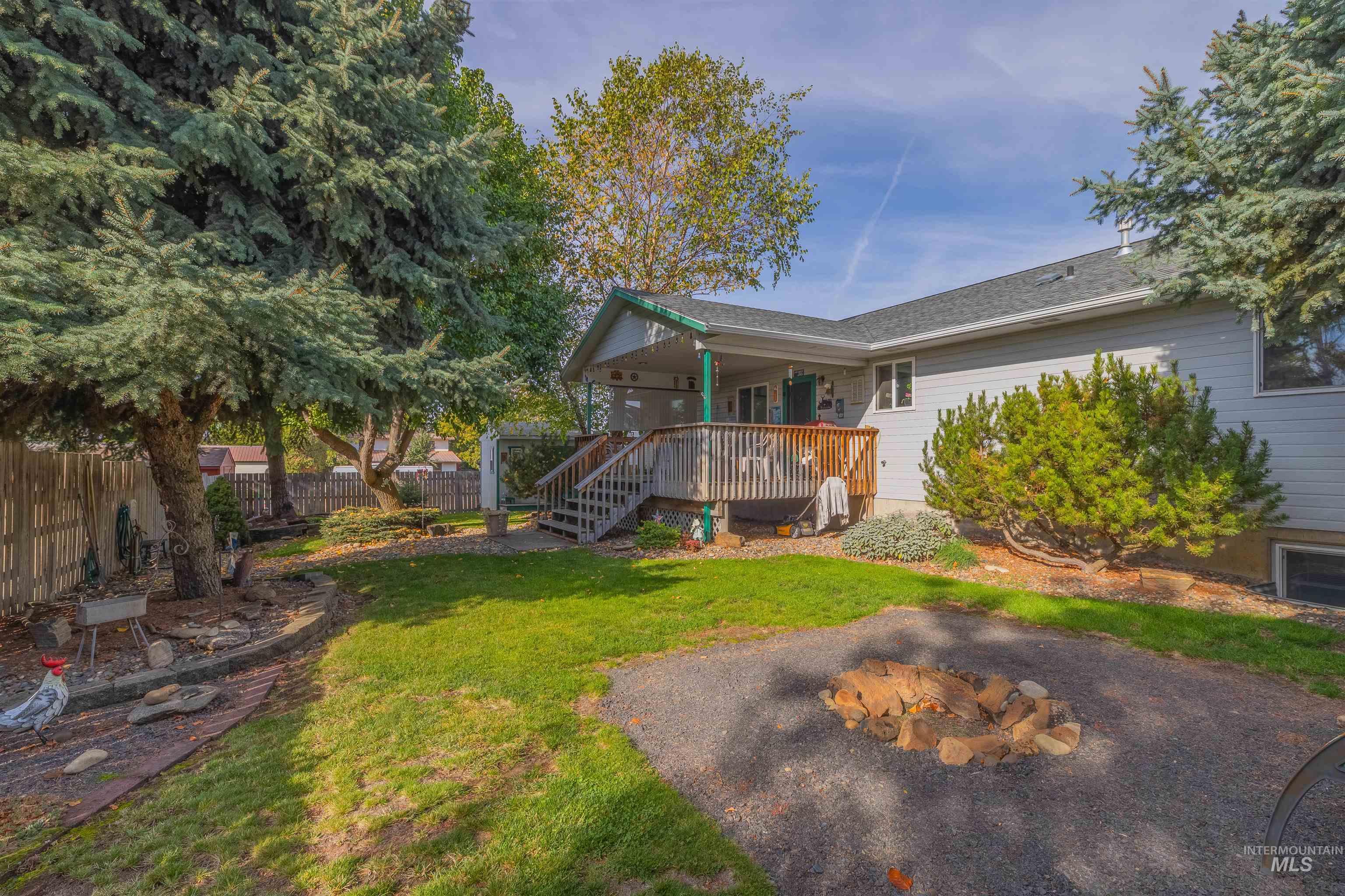 1626 Cedar Ave