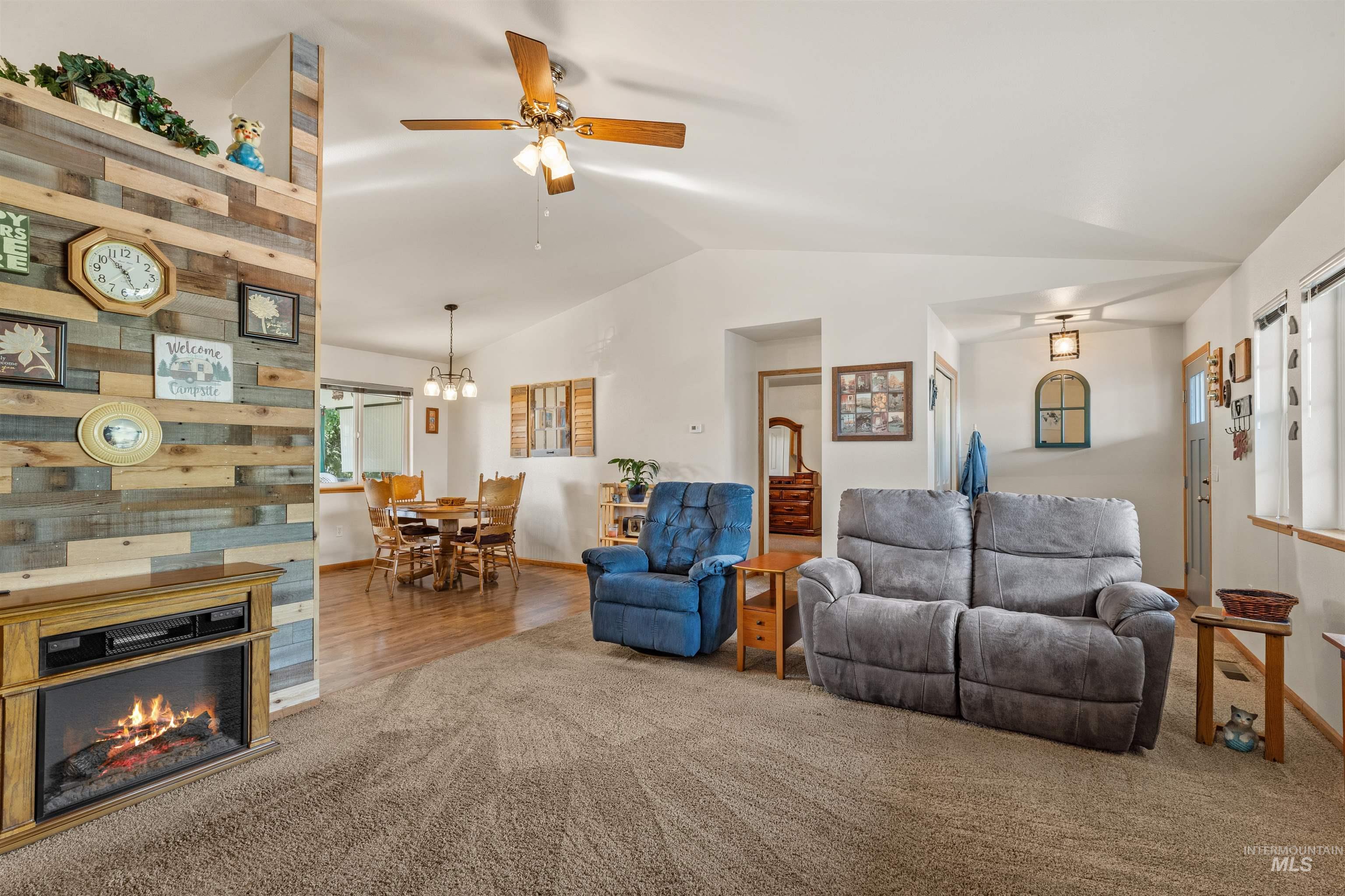 1626 Cedar Ave