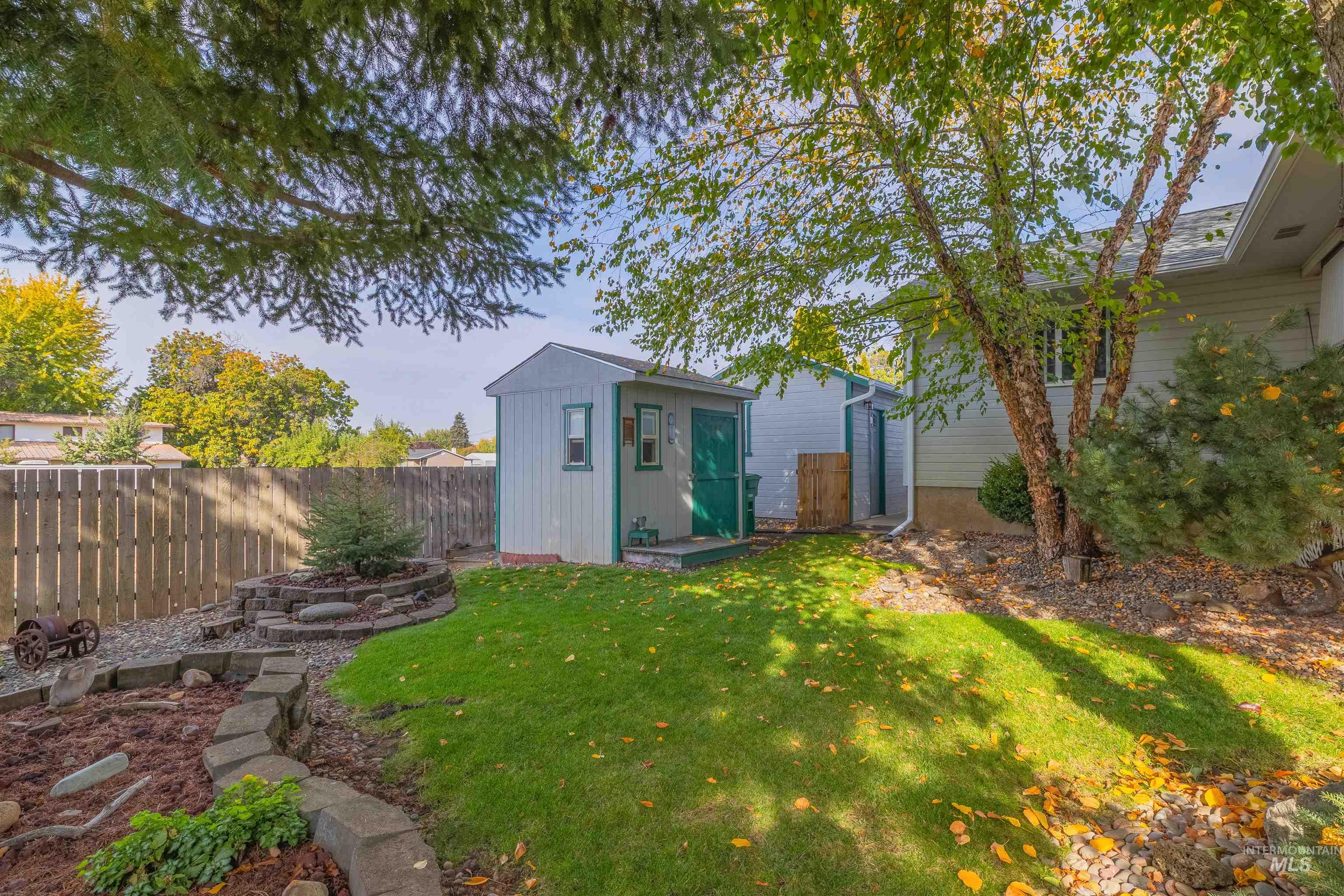 1626 Cedar Ave