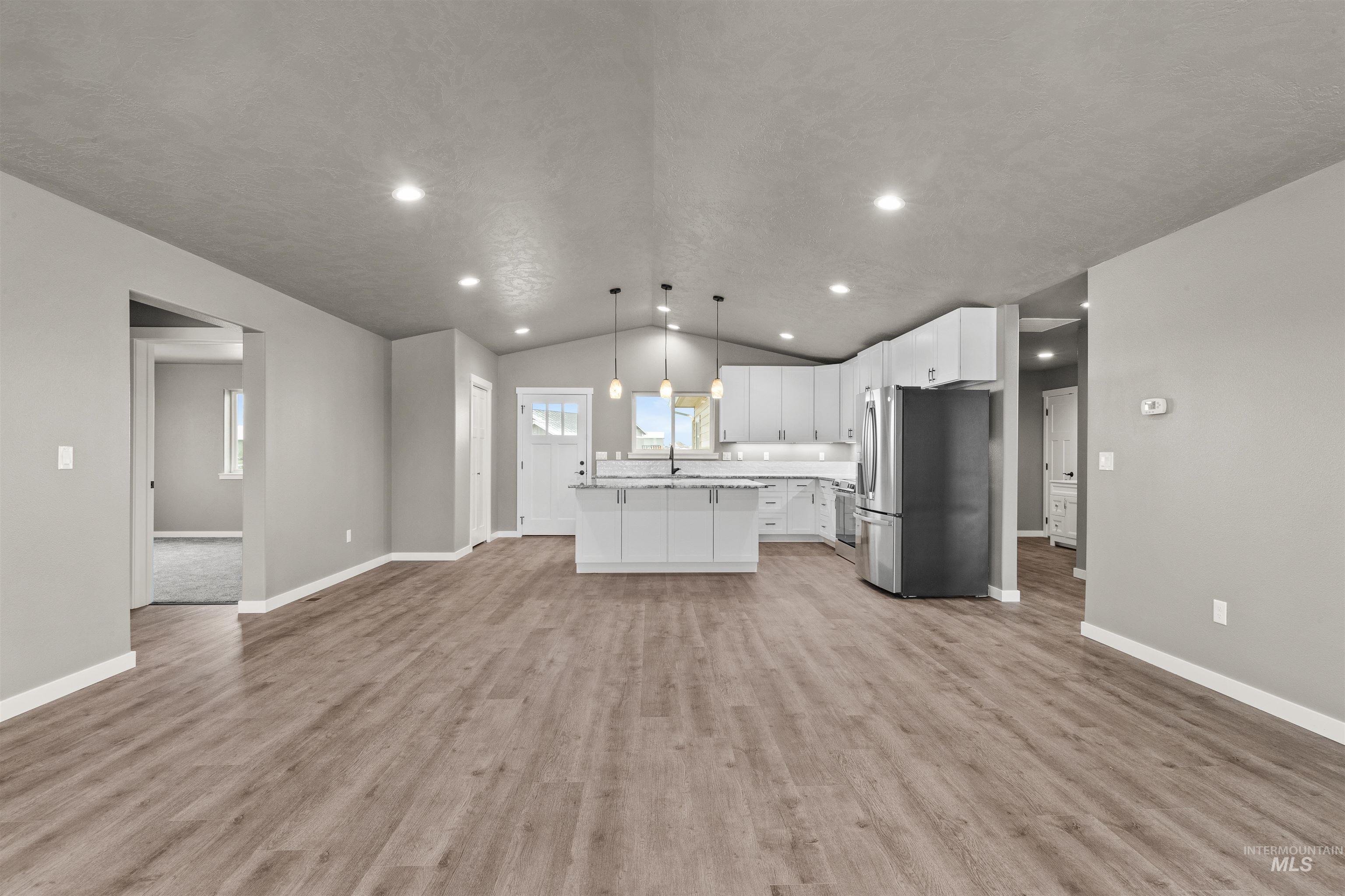 3716 Skyview Dr