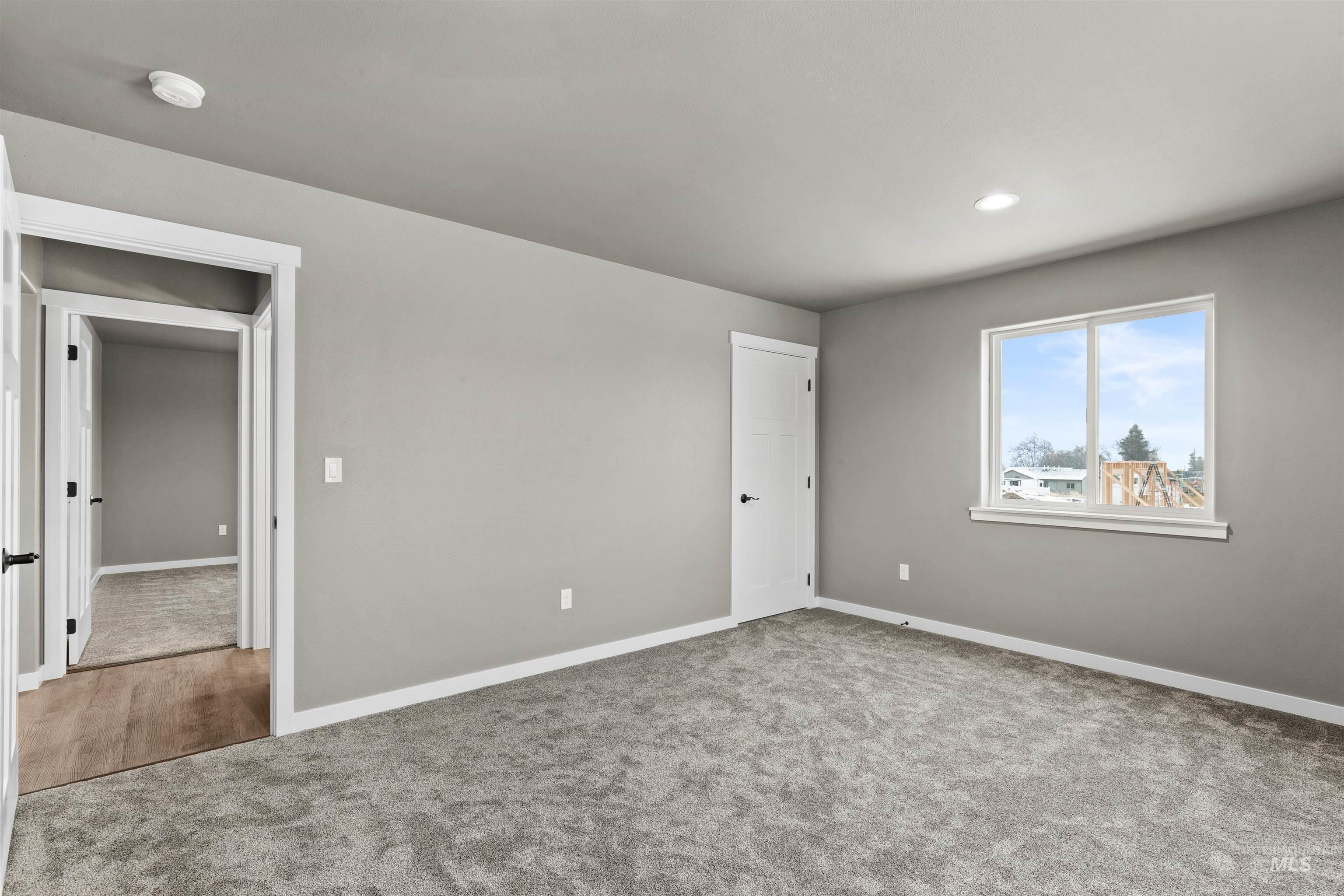 3716 Skyview Dr