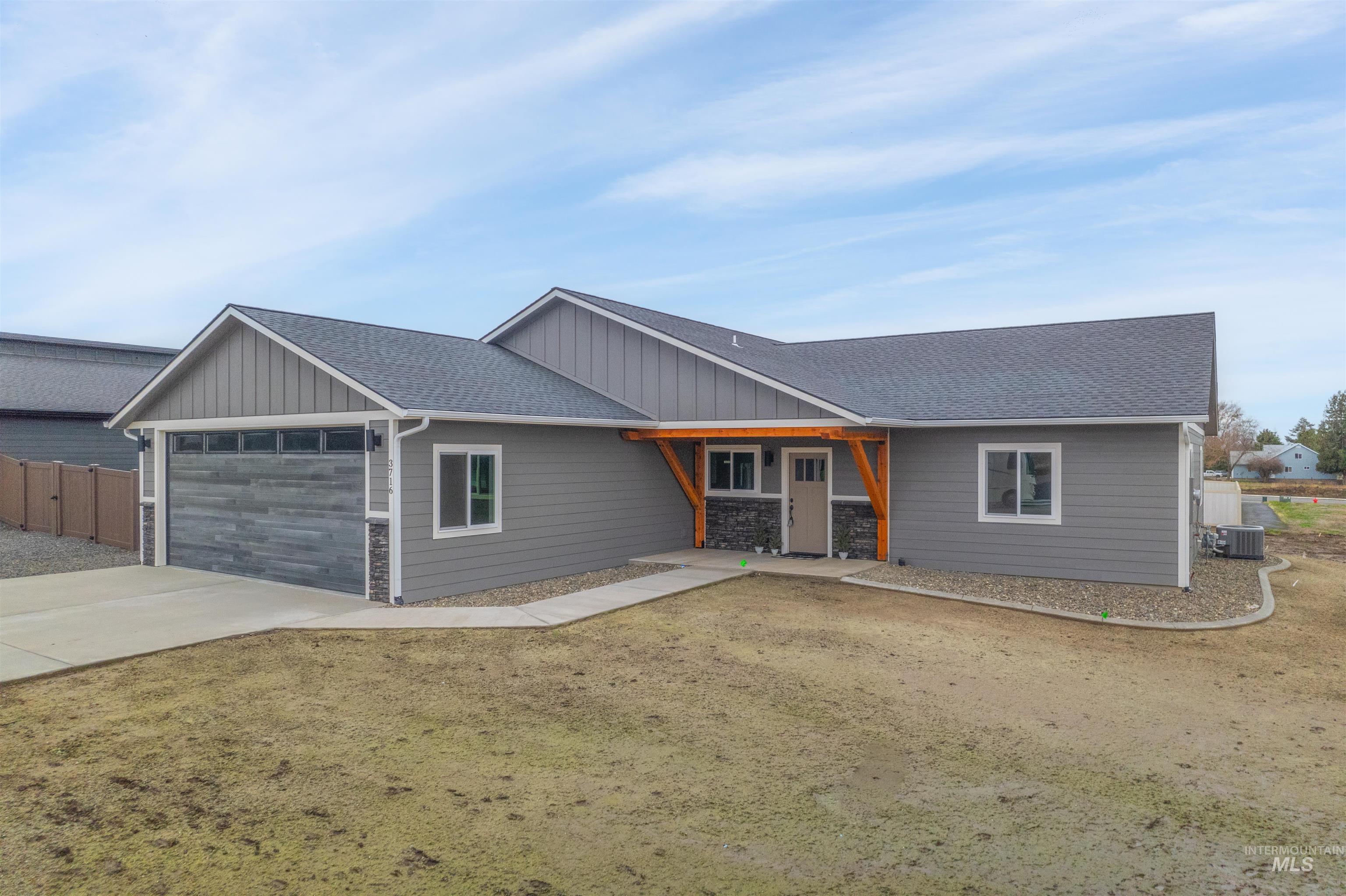 3716 Skyview Dr