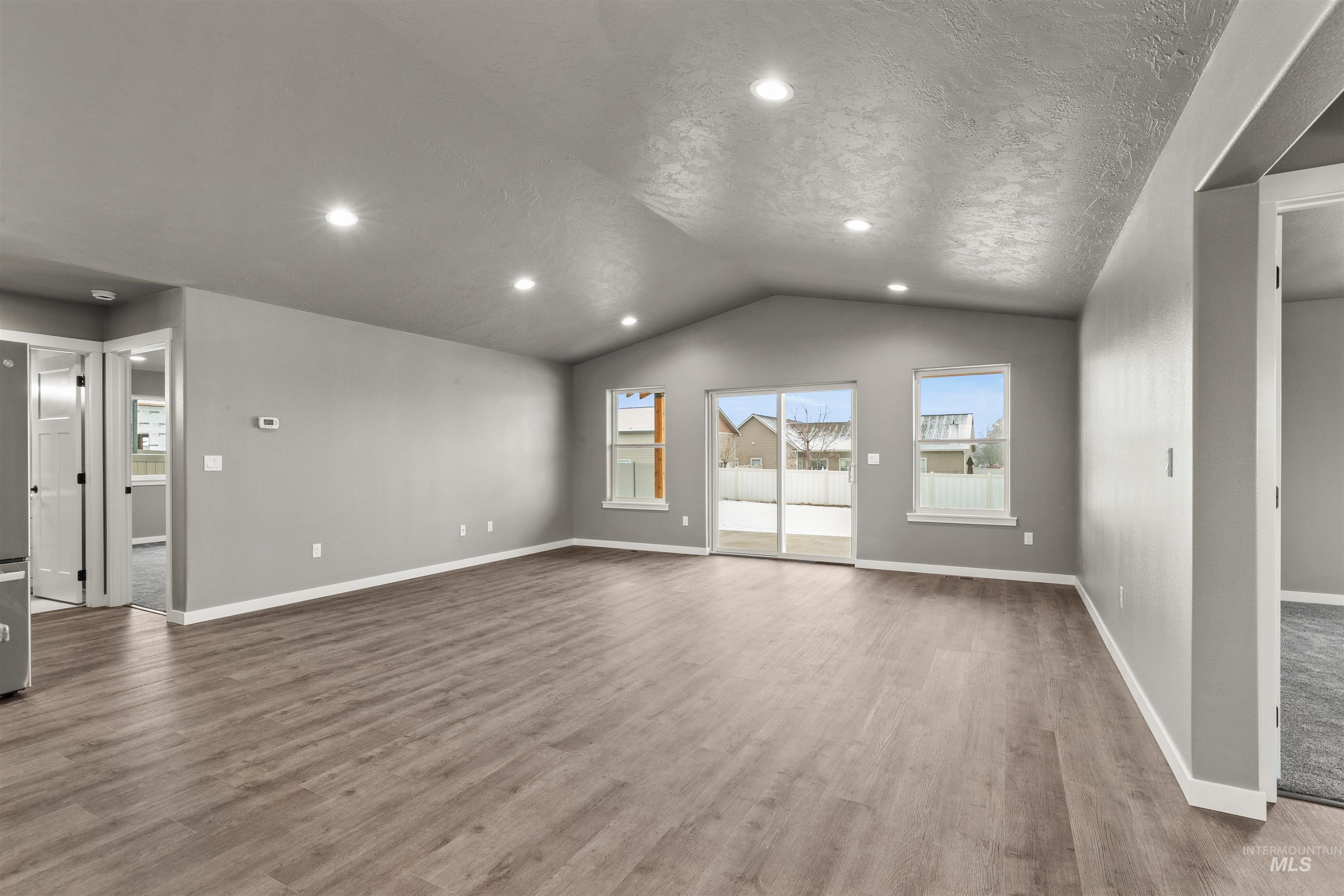 3716 Skyview Dr