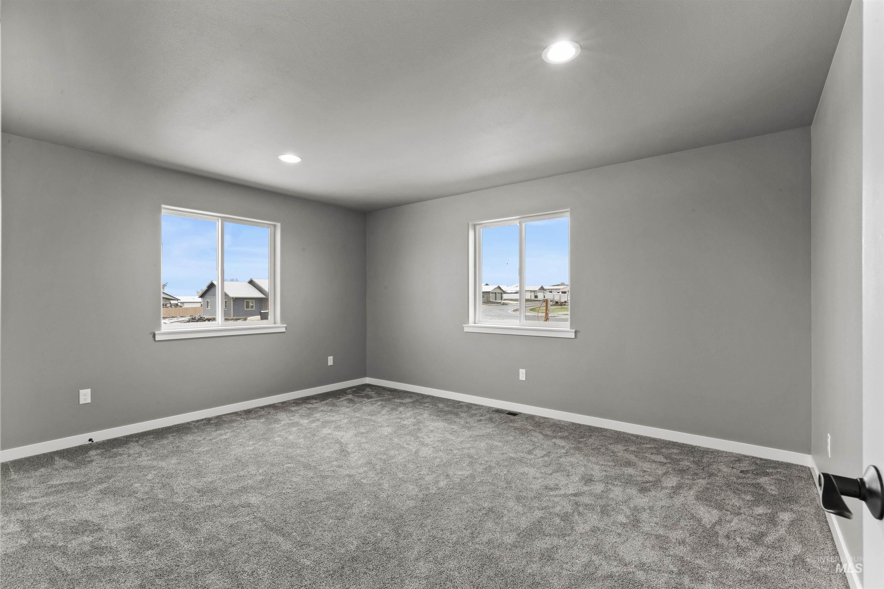 3716 Skyview Dr