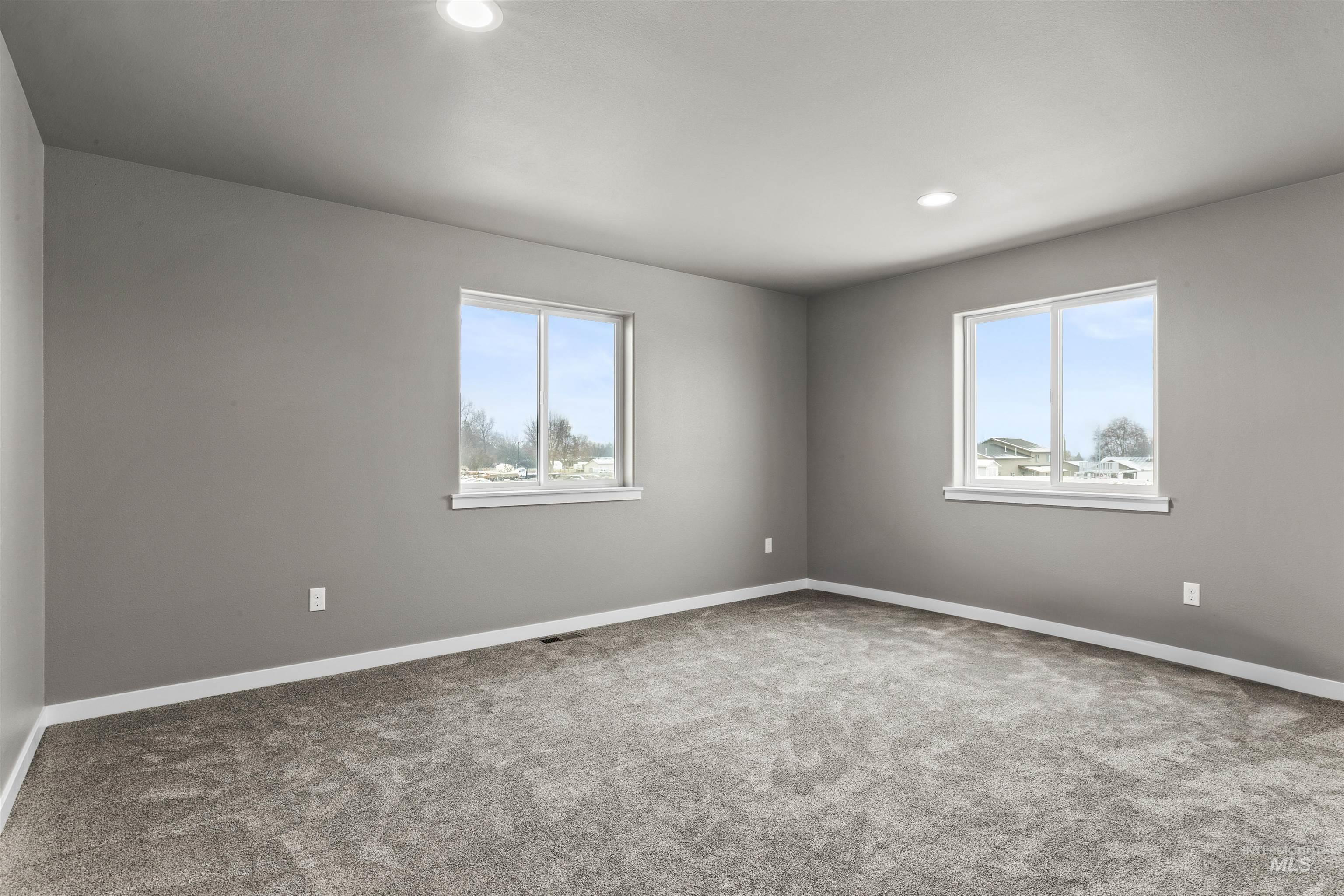 3716 Skyview Dr