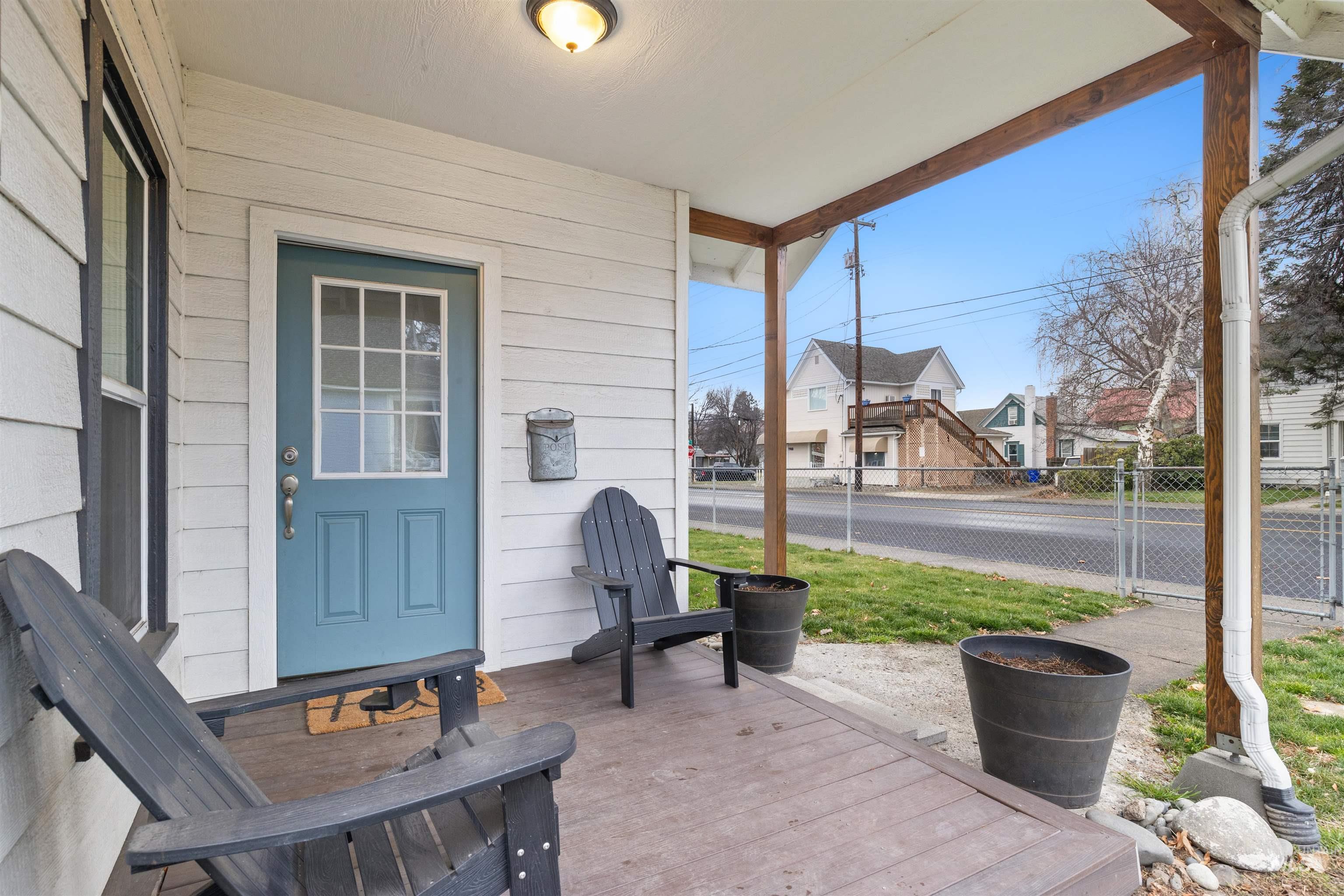 710 8th St.