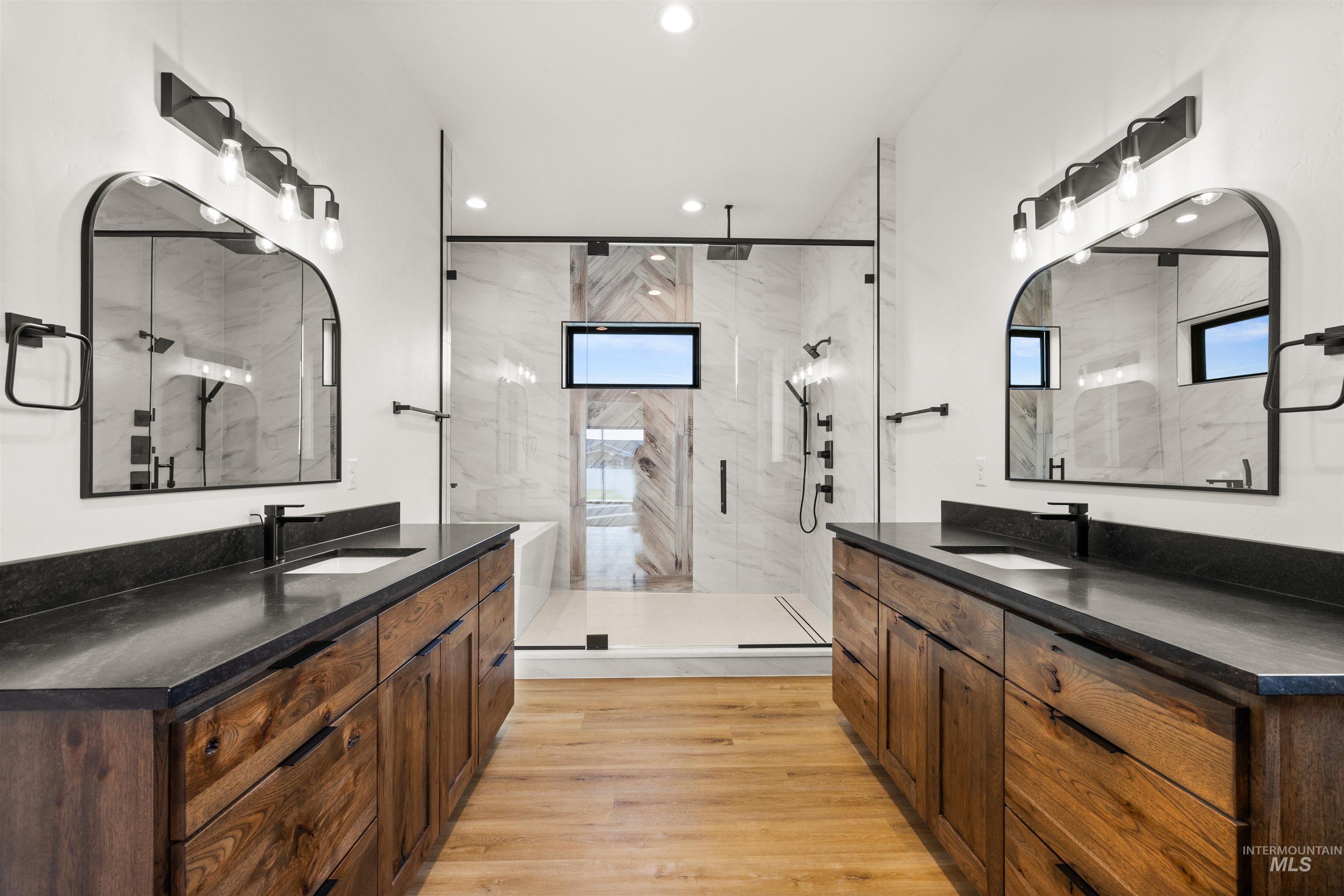 2112 Mountain Vista Ct