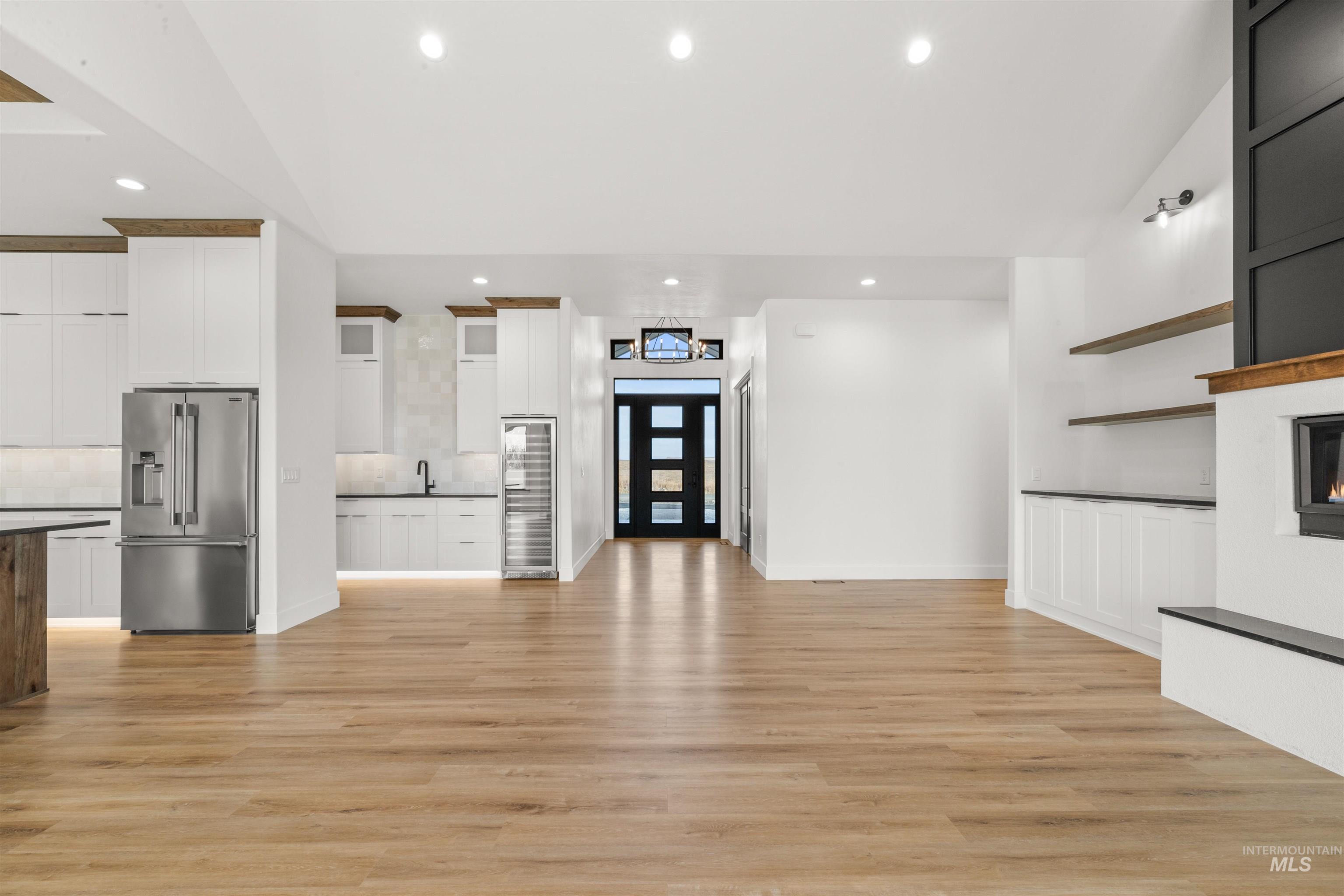 2112 Mountain Vista Ct