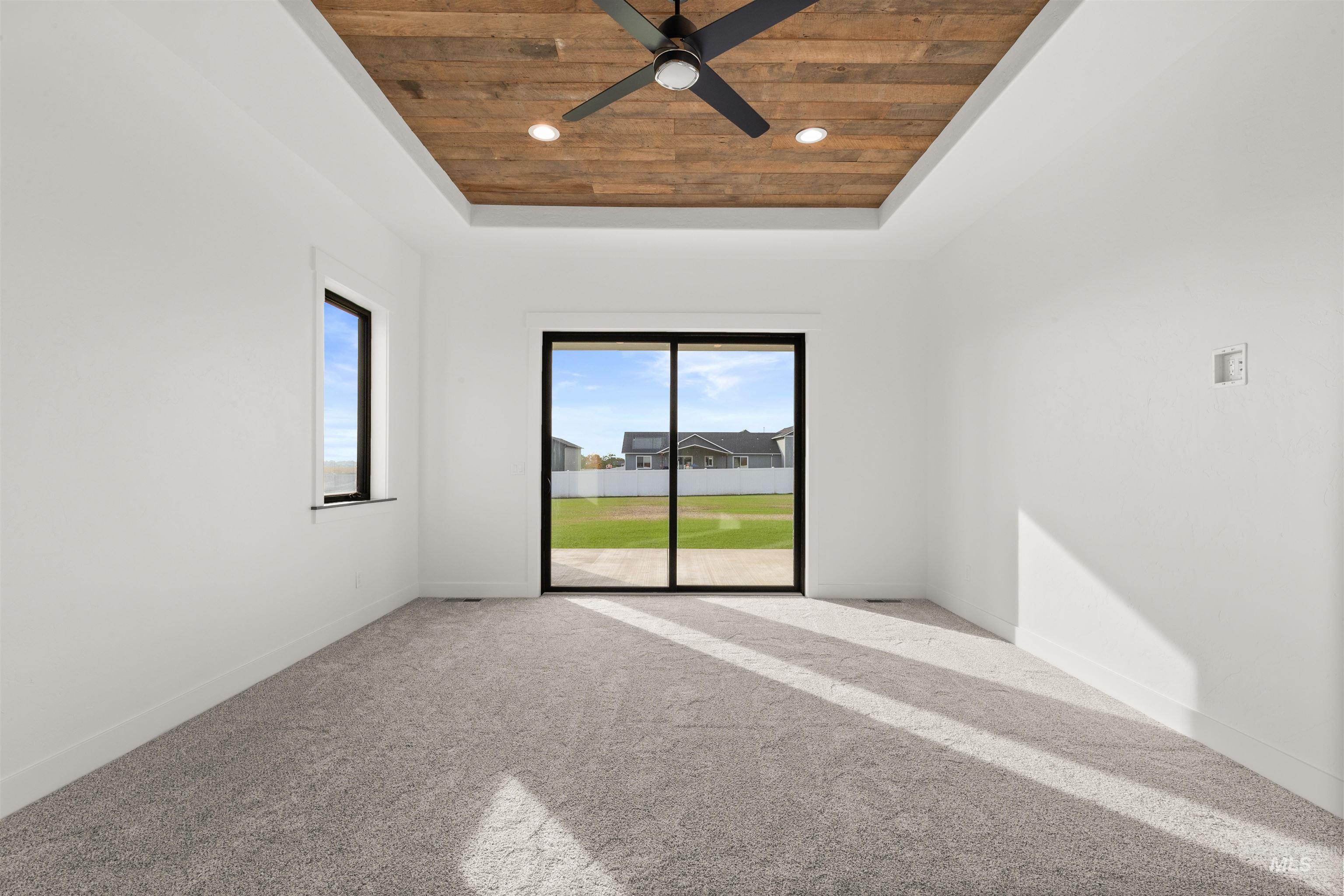 2112 Mountain Vista Ct