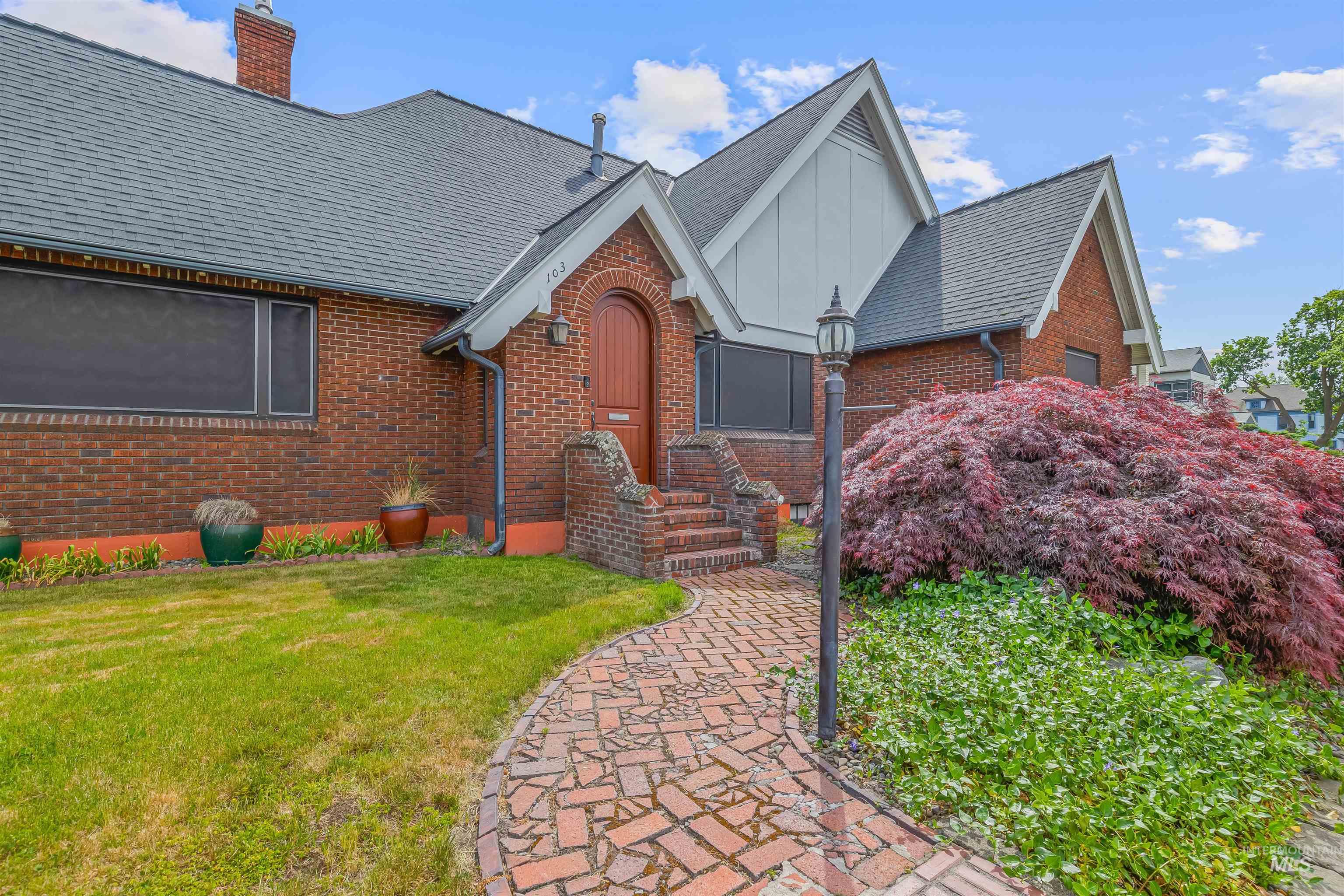 103 Prospect Ave