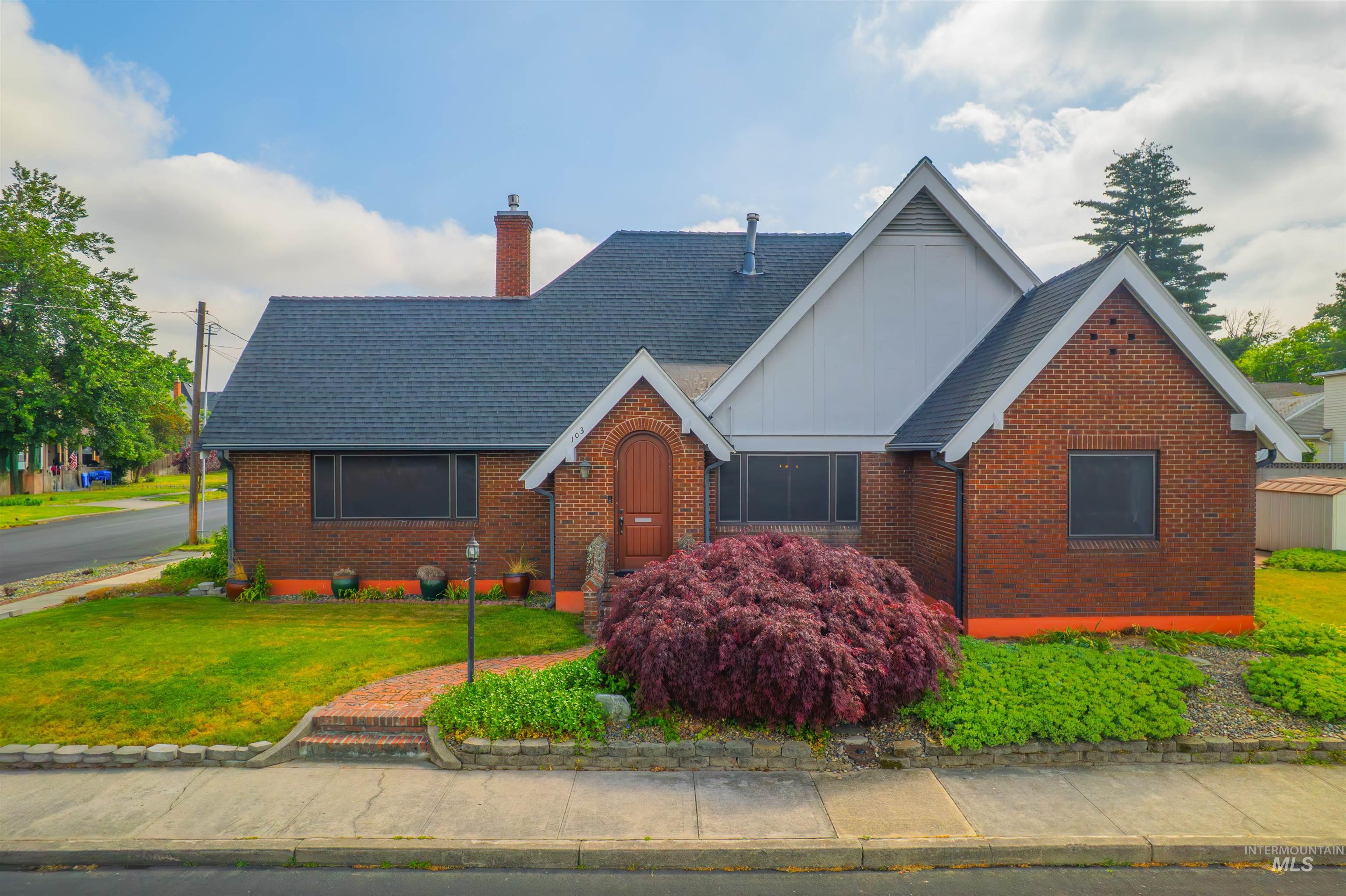 103 Prospect Ave