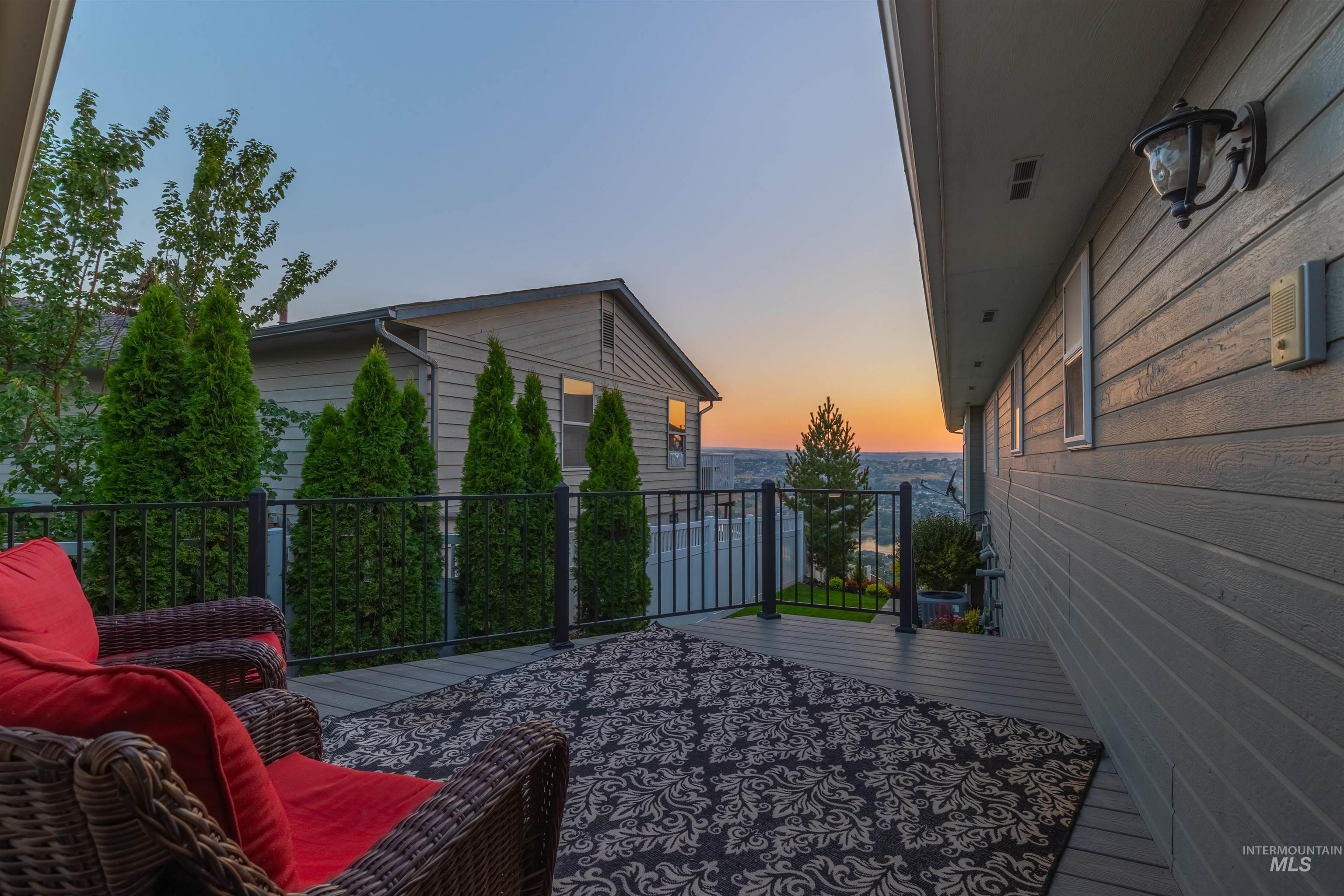 528 Crestline Circle Drive