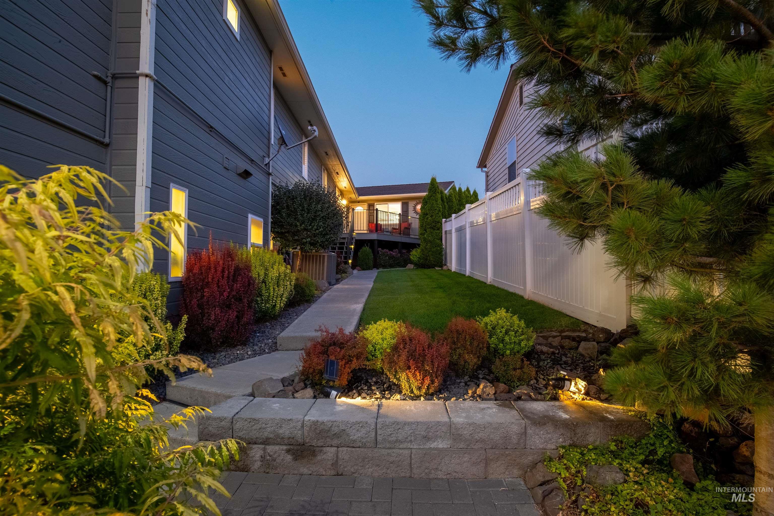 528 Crestline Circle Drive