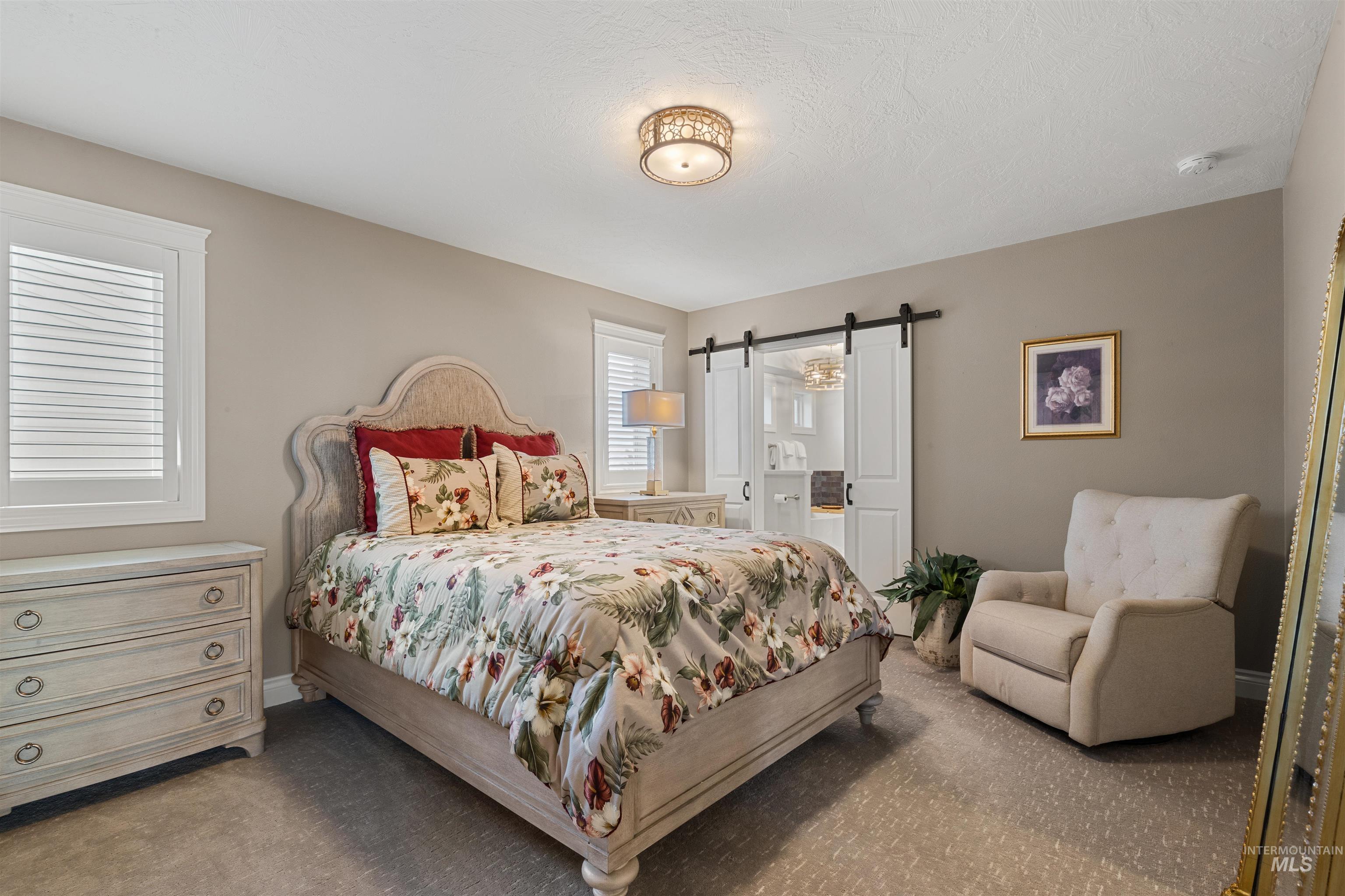 528 Crestline Circle Drive