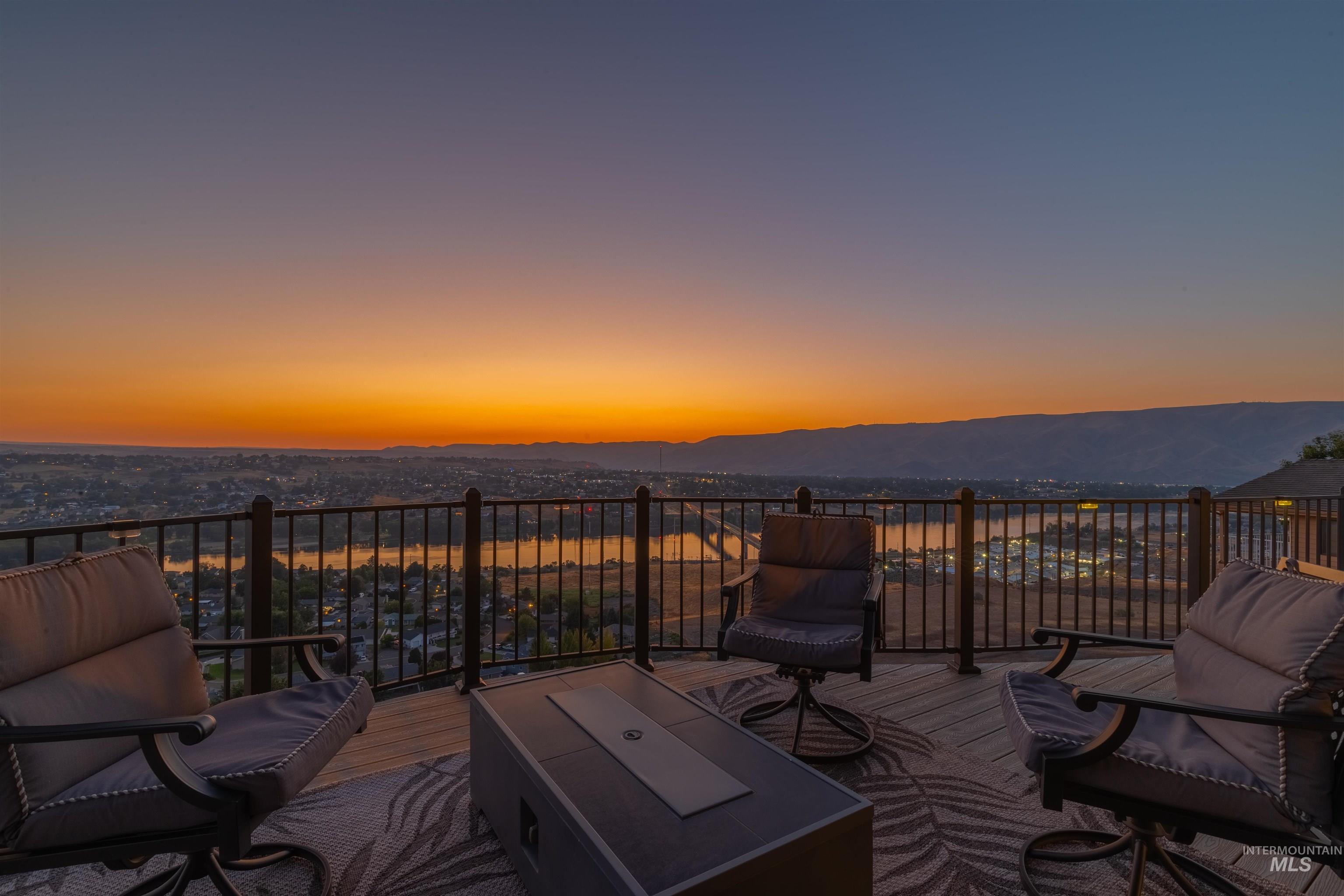 528 Crestline Circle Drive