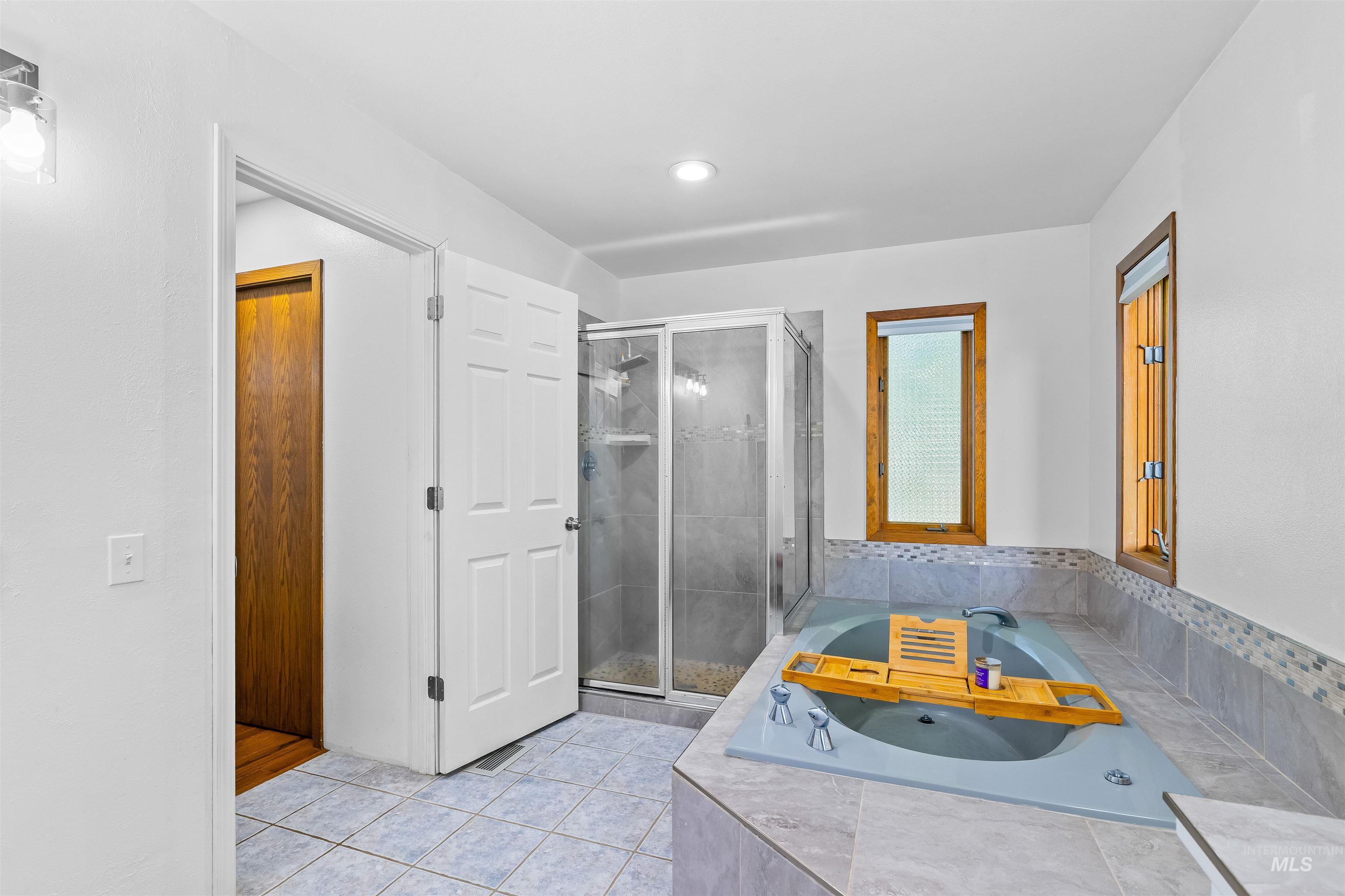 4040 Fairway Drive