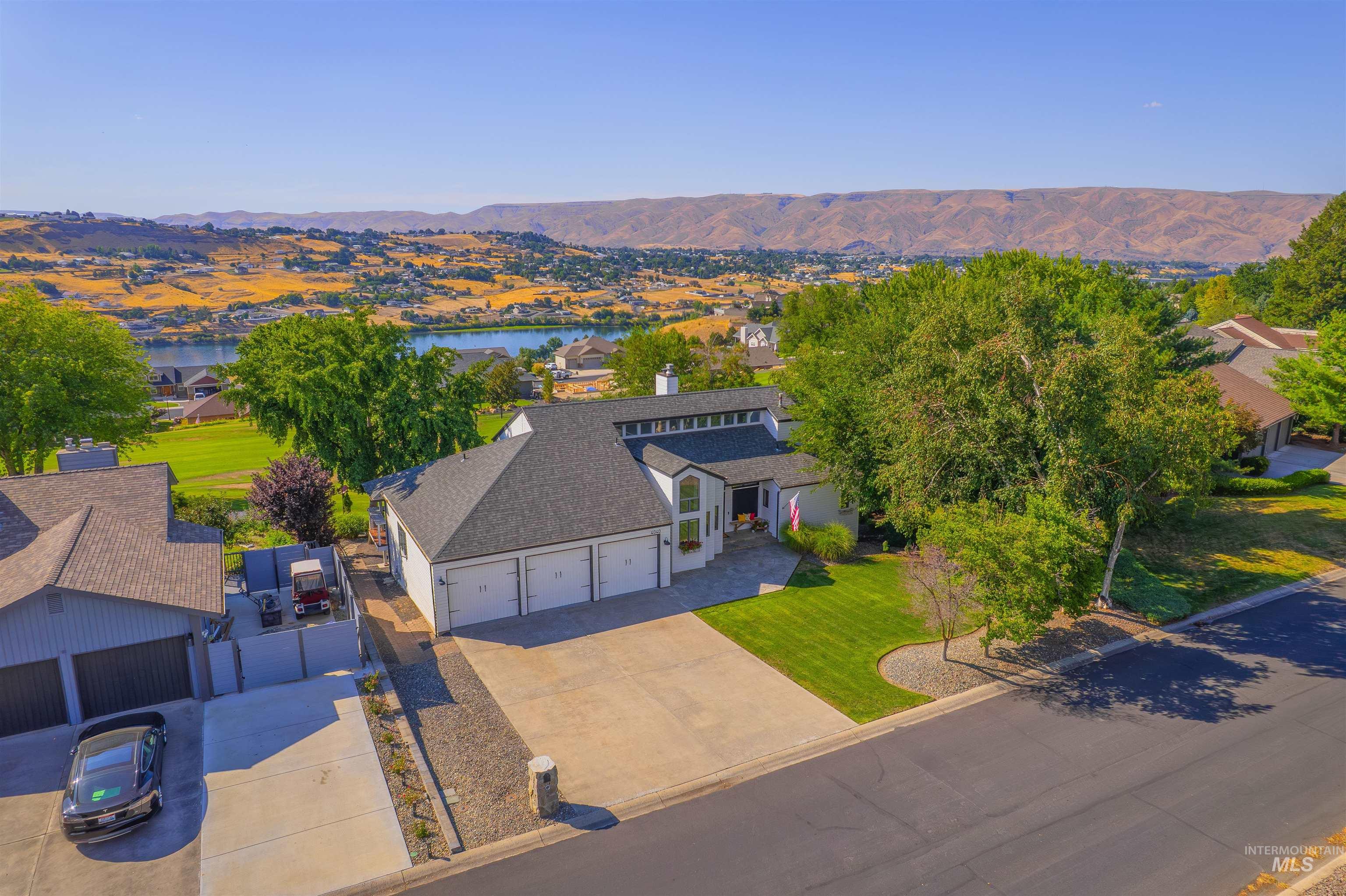 4040 Fairway Drive