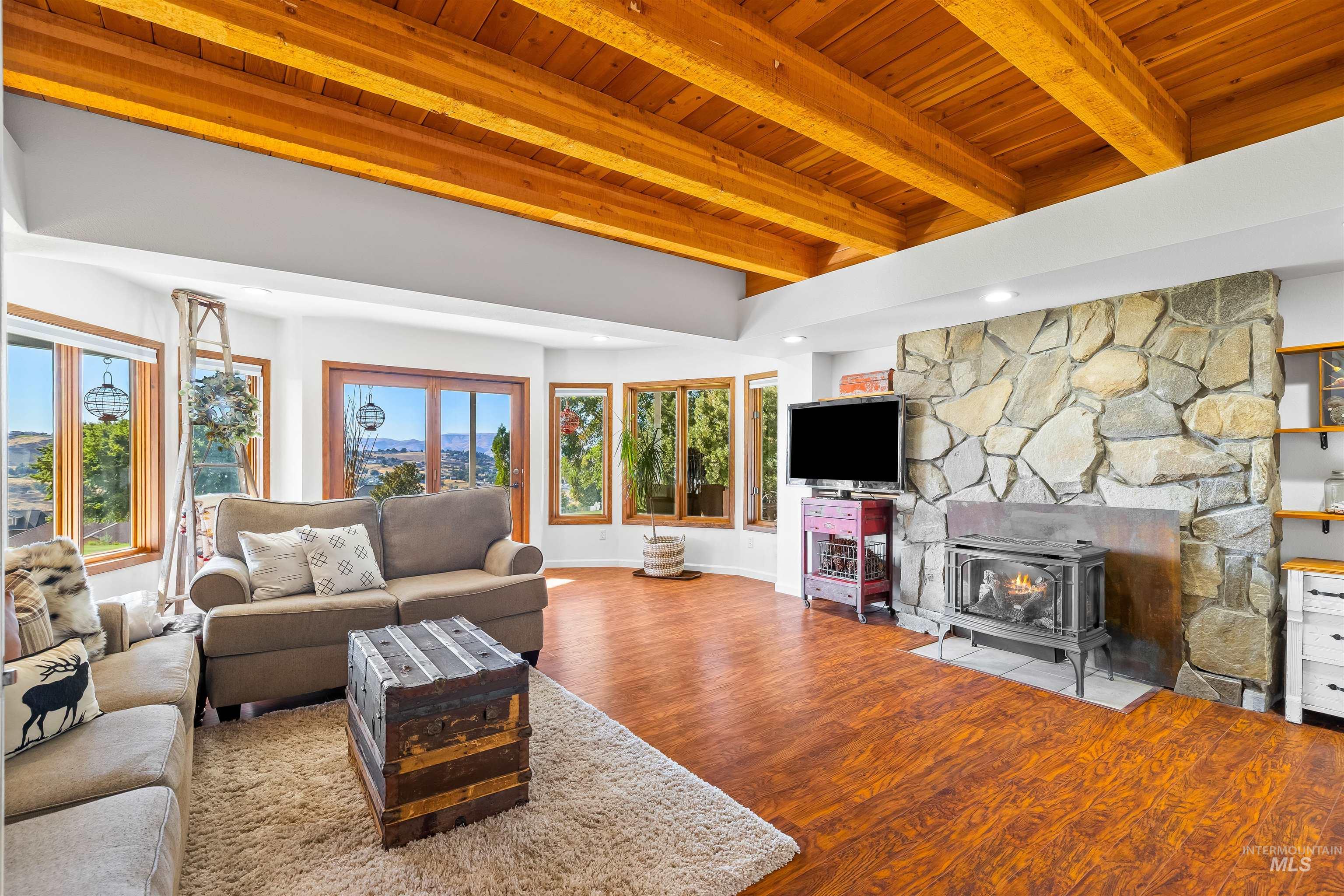 4040 Fairway Drive