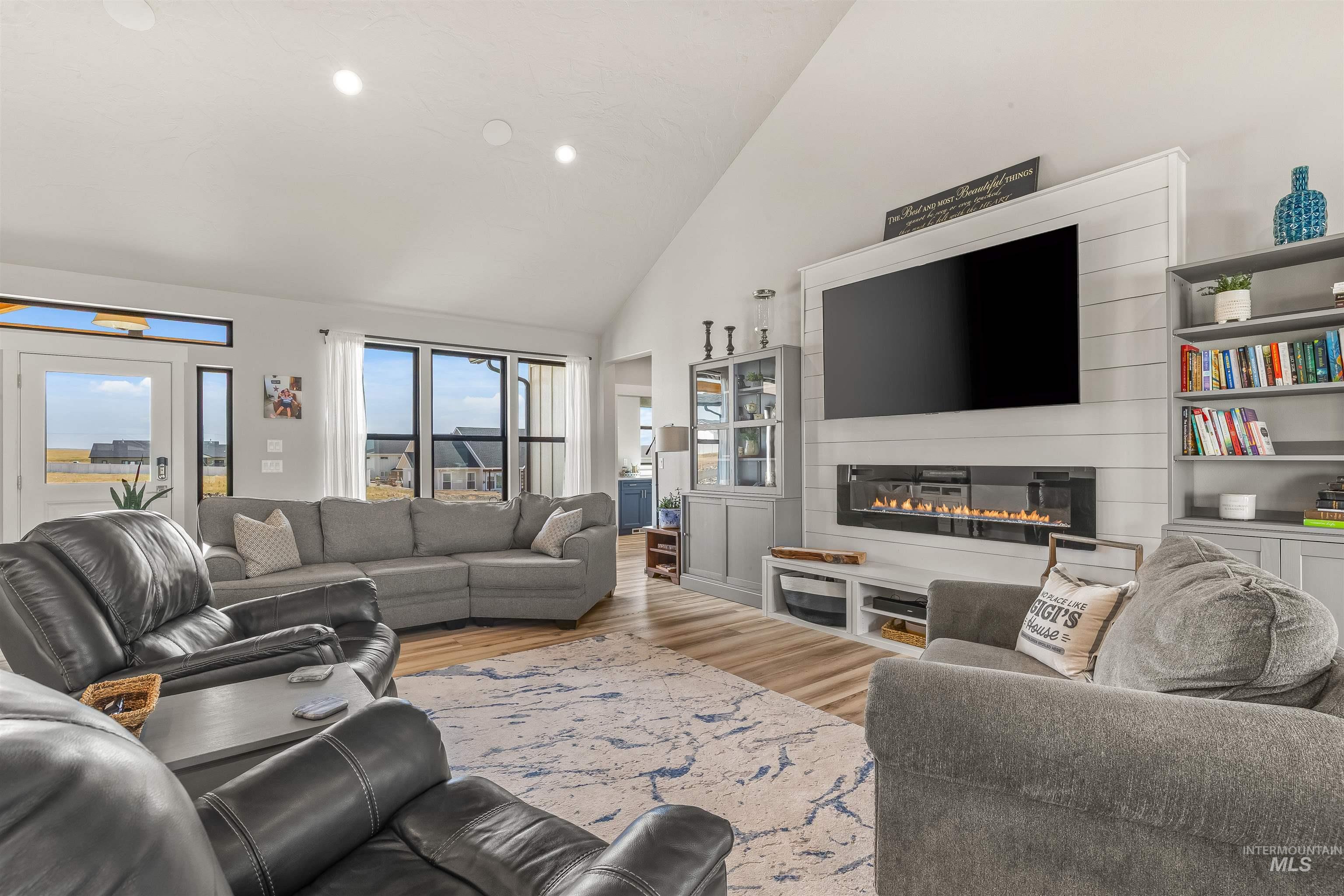 2044 Vinifera Boulevard