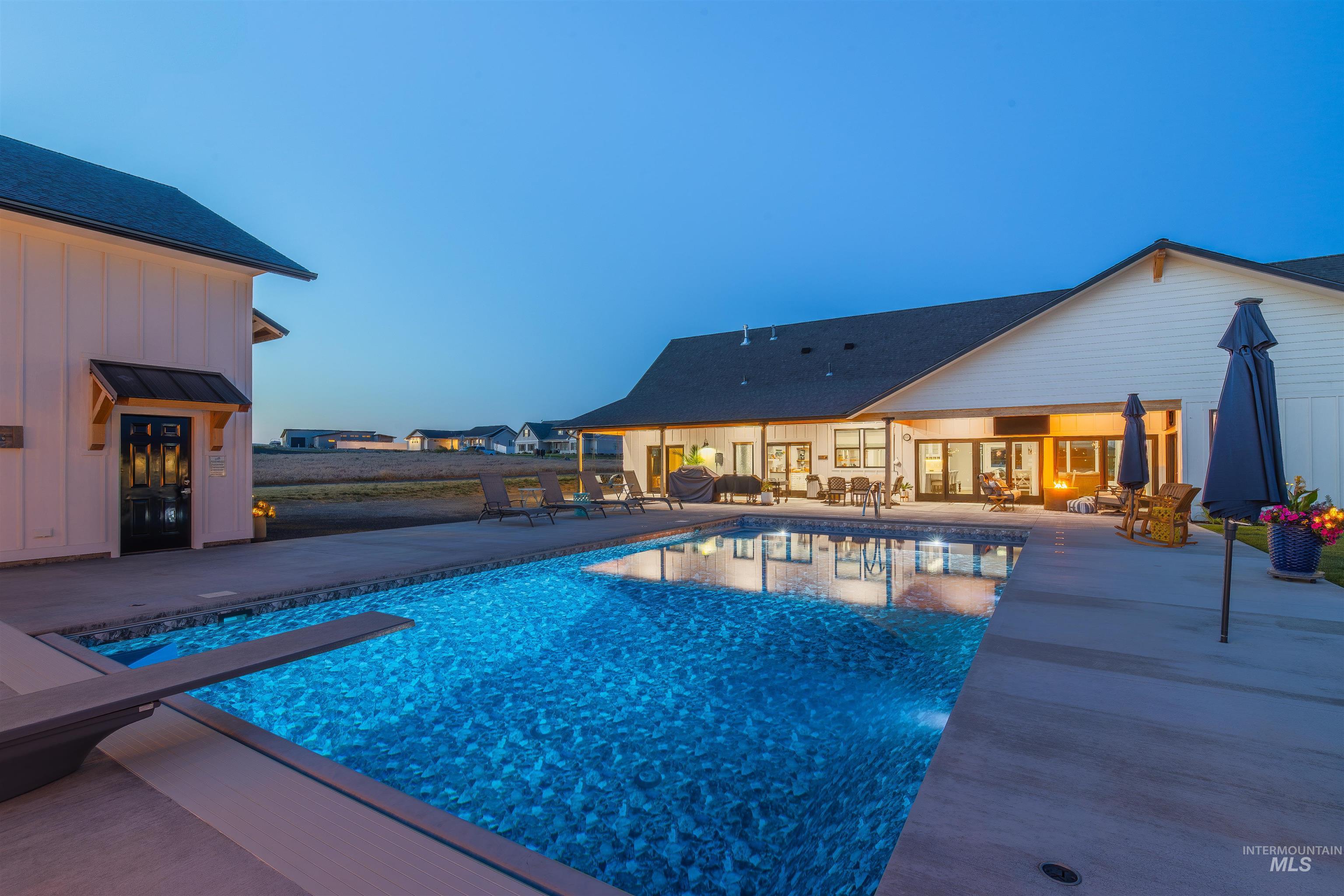 2044 Vinifera Boulevard