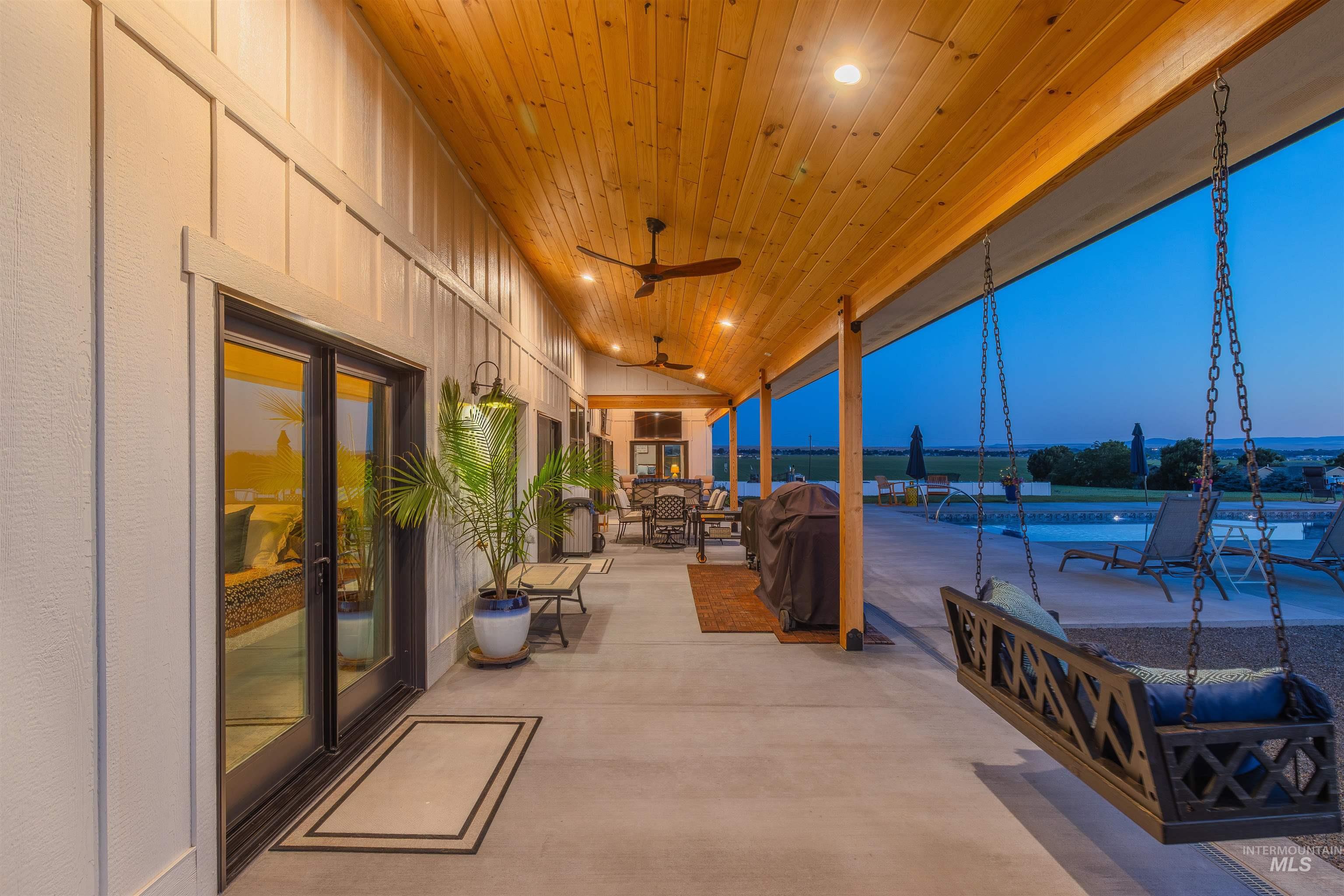 2044 Vinifera Boulevard