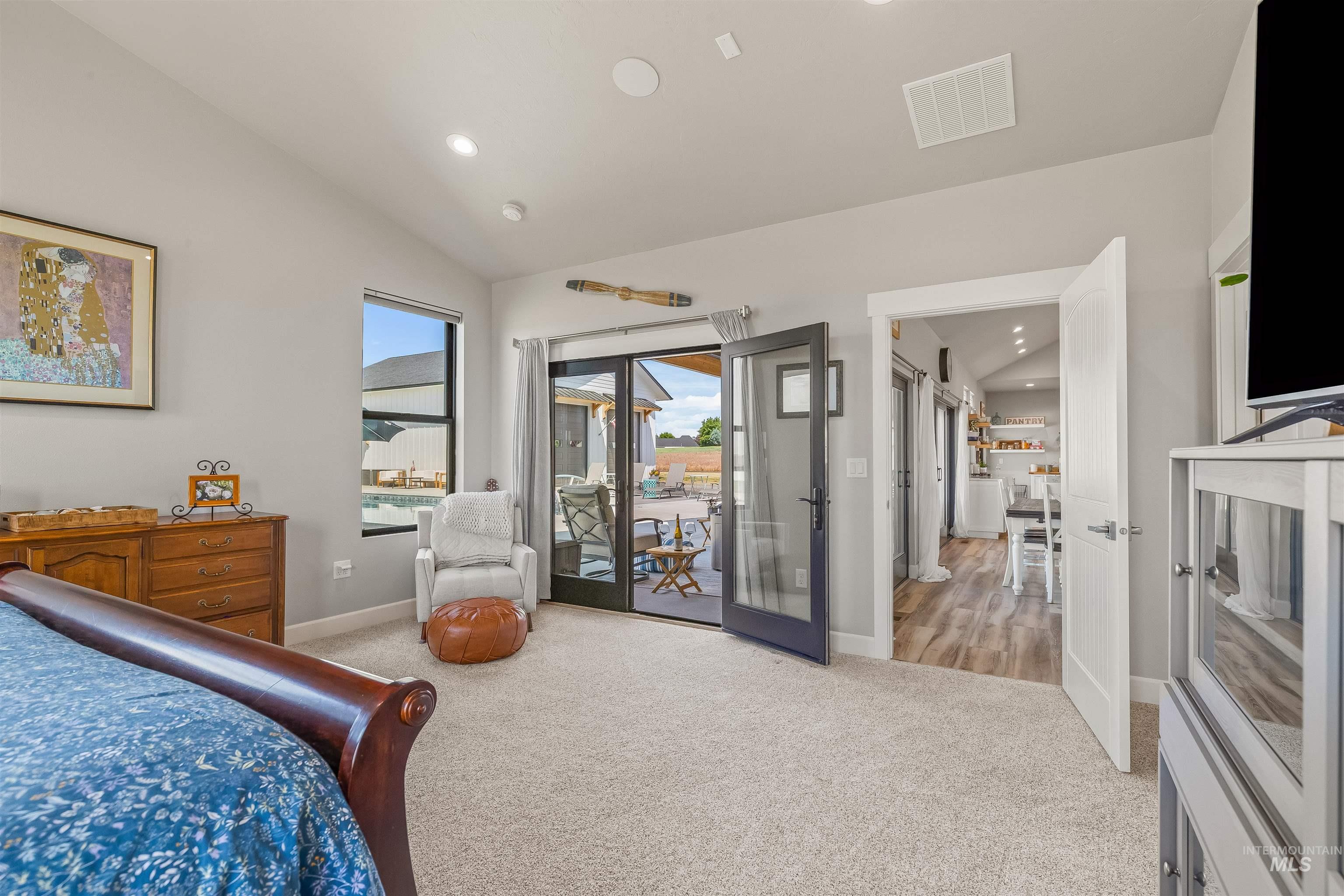 2044 Vinifera Boulevard