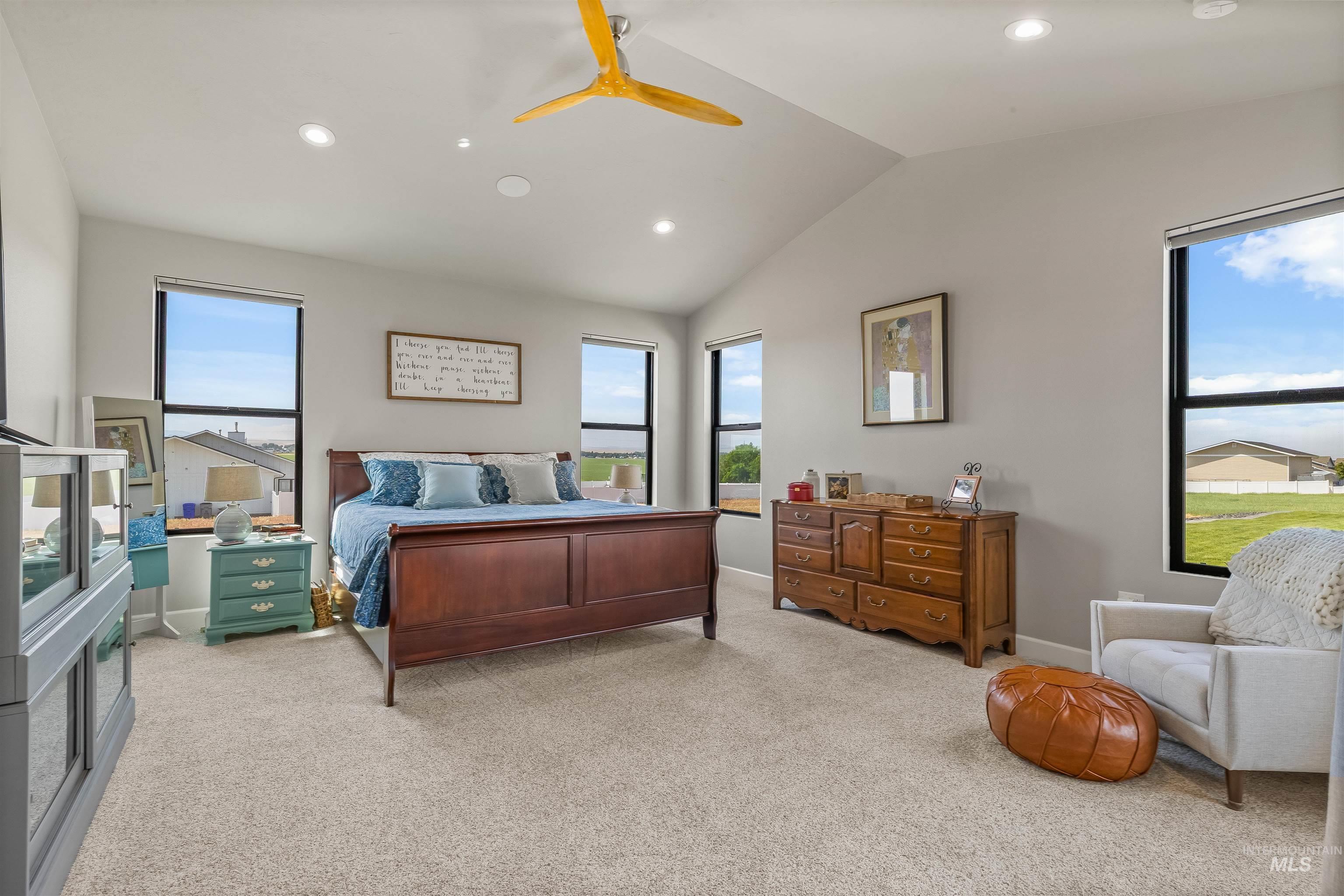 2044 Vinifera Boulevard