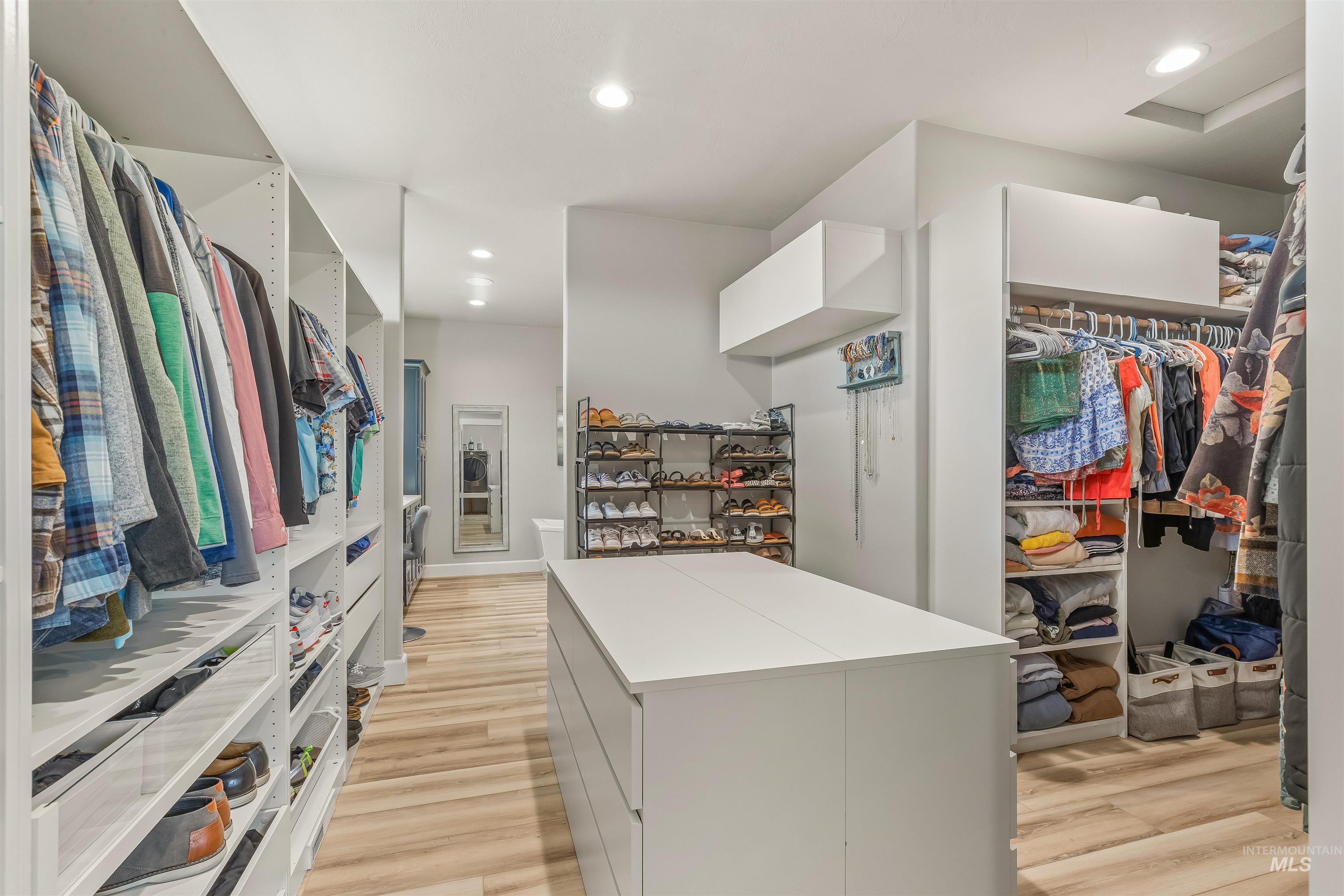 2044 Vinifera Boulevard