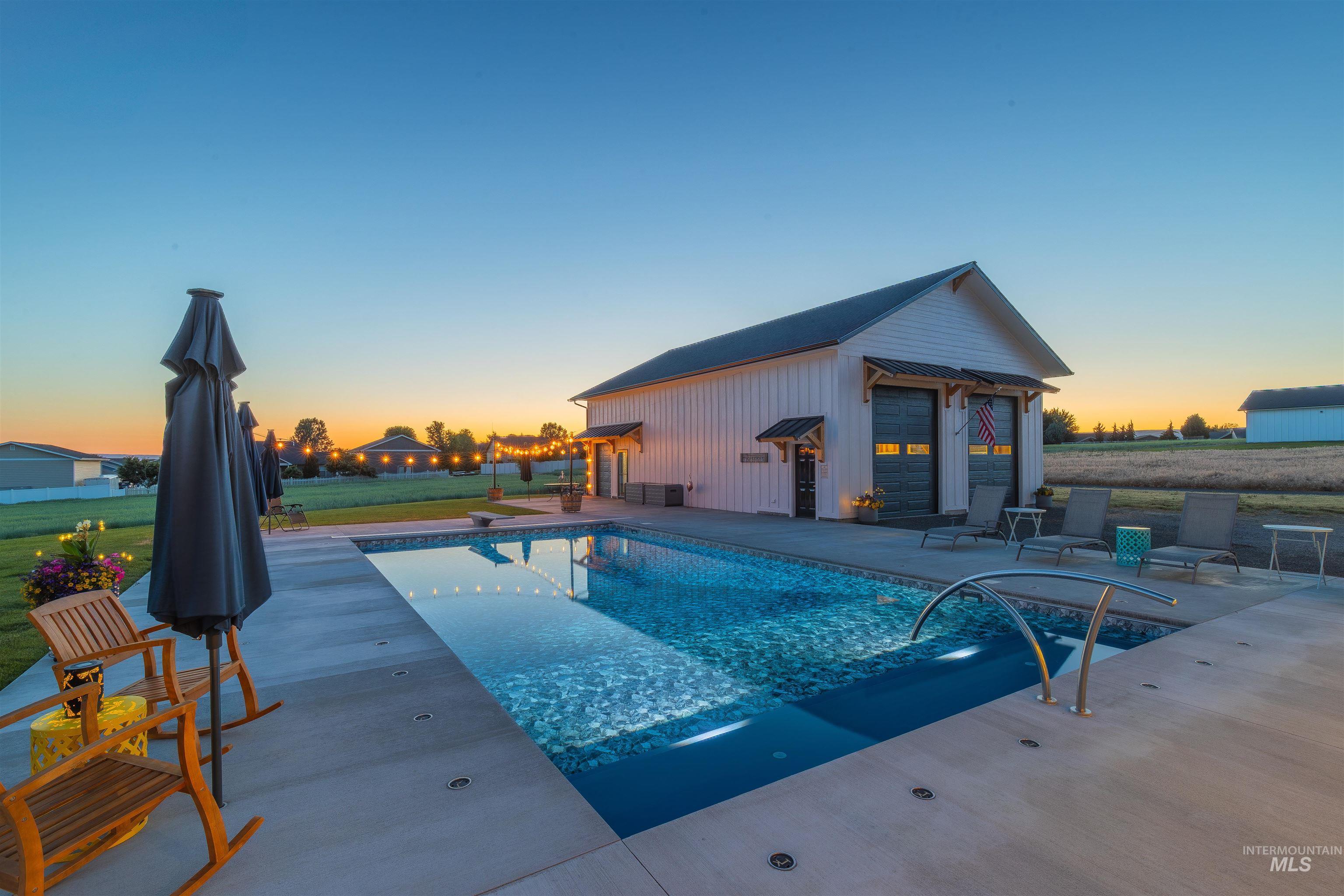 2044 Vinifera Boulevard