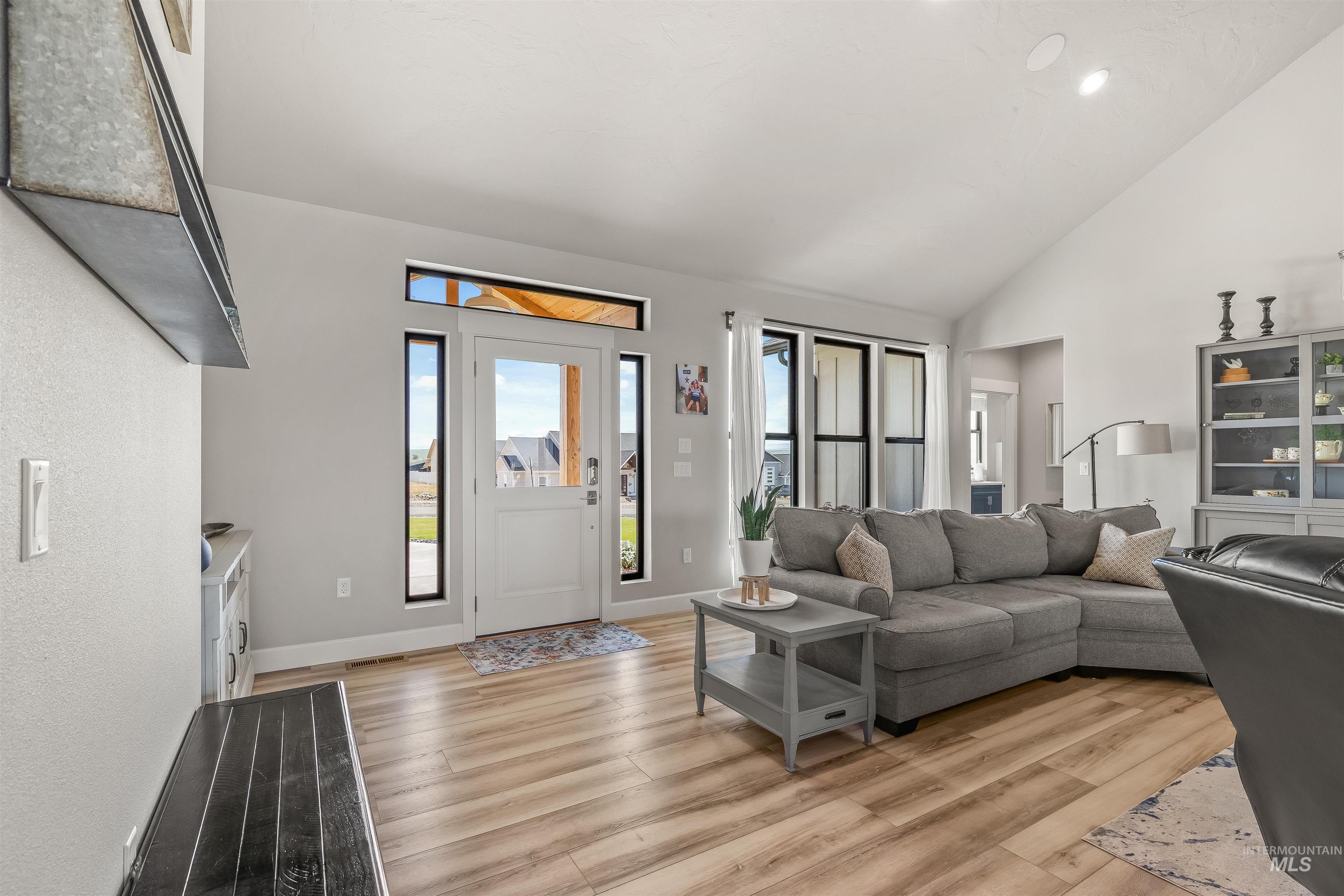 2044 Vinifera Boulevard