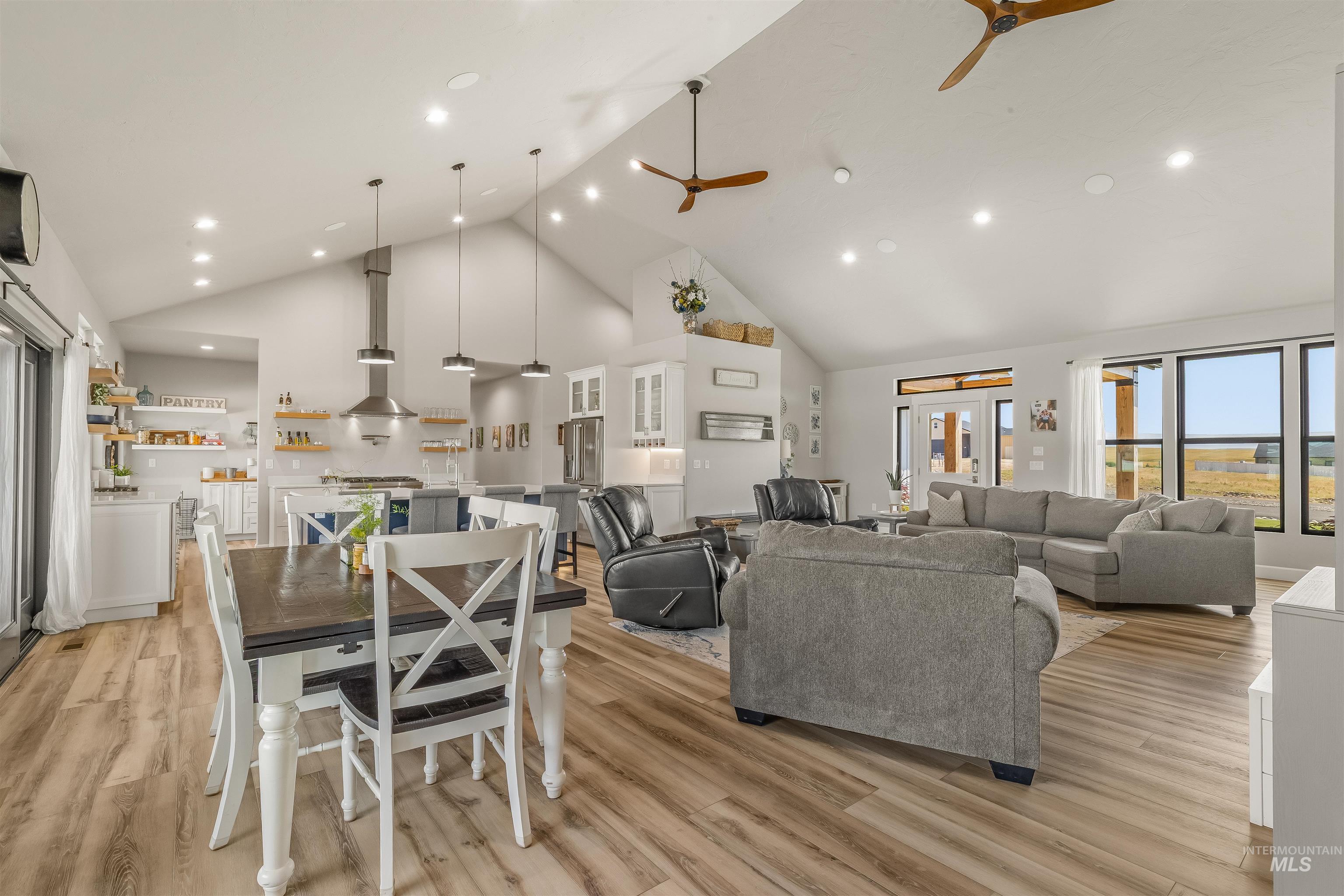 2044 Vinifera Boulevard