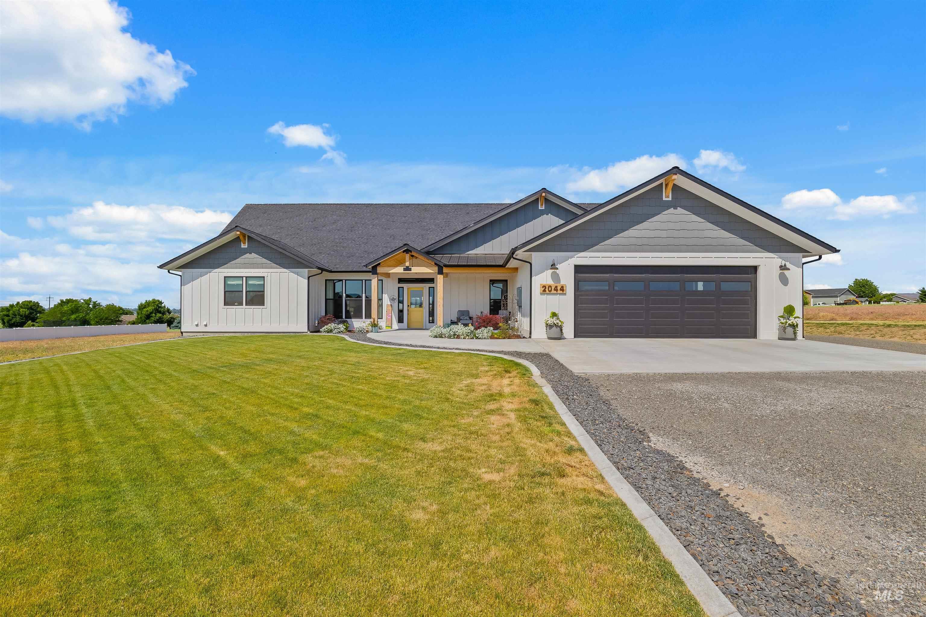 2044 Vinifera Boulevard