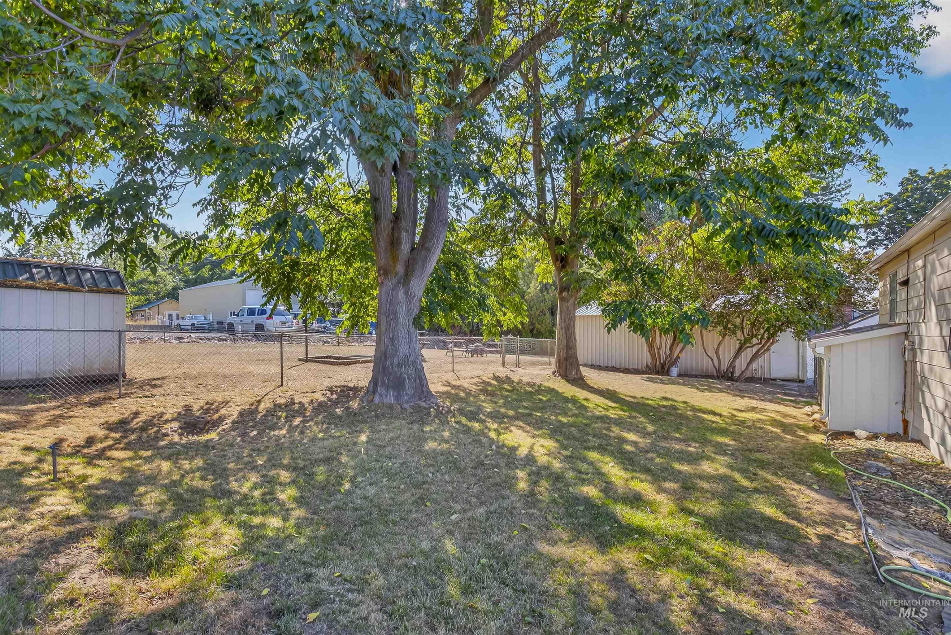 332 Vista Ave.