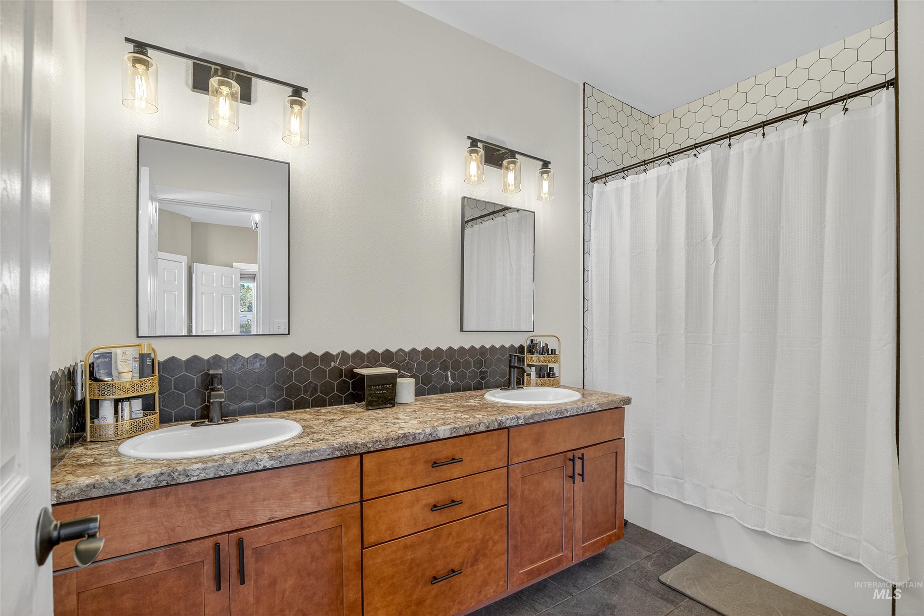 721 Linden Avenue Unit: C
