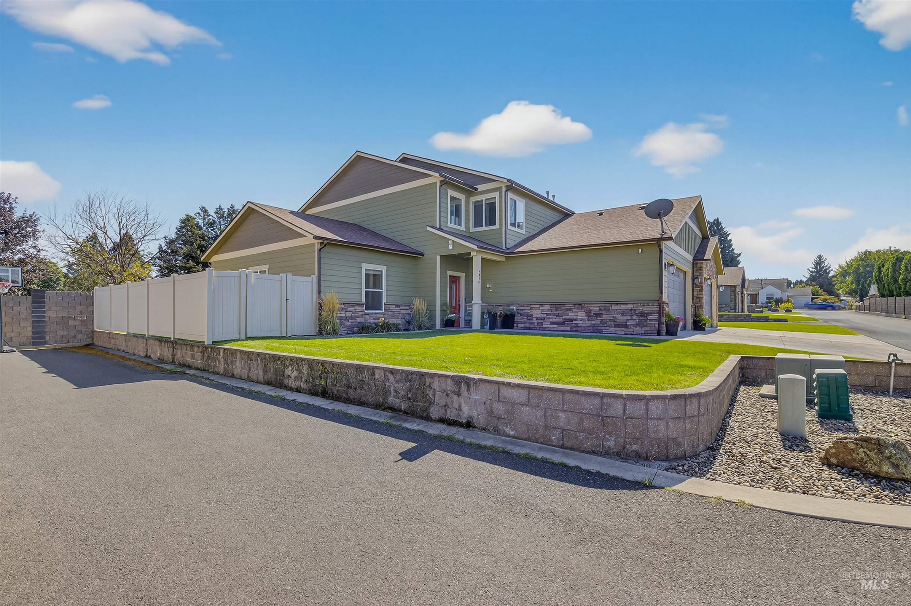 721 Linden Avenue Unit: C