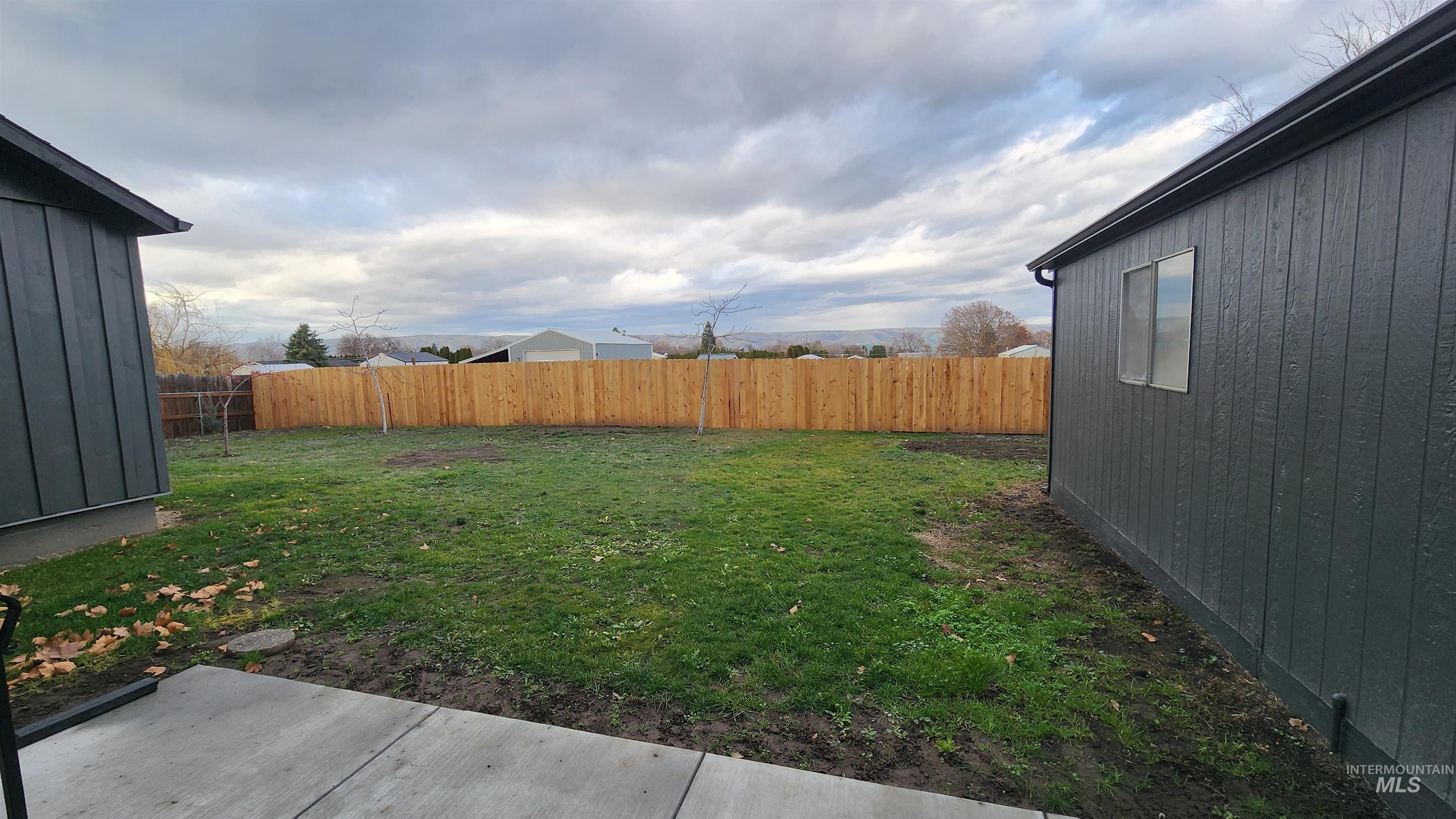 1611 Grelle Ave