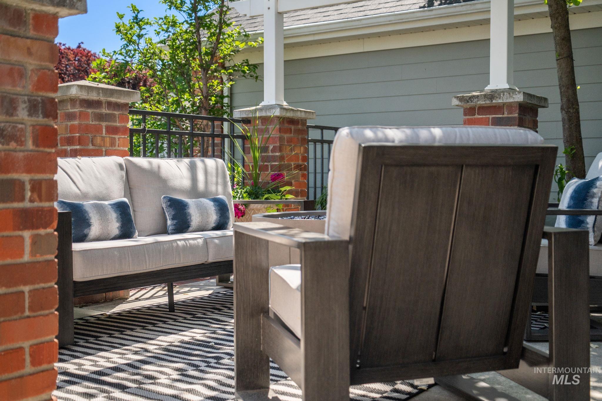 176 Marine View Drive