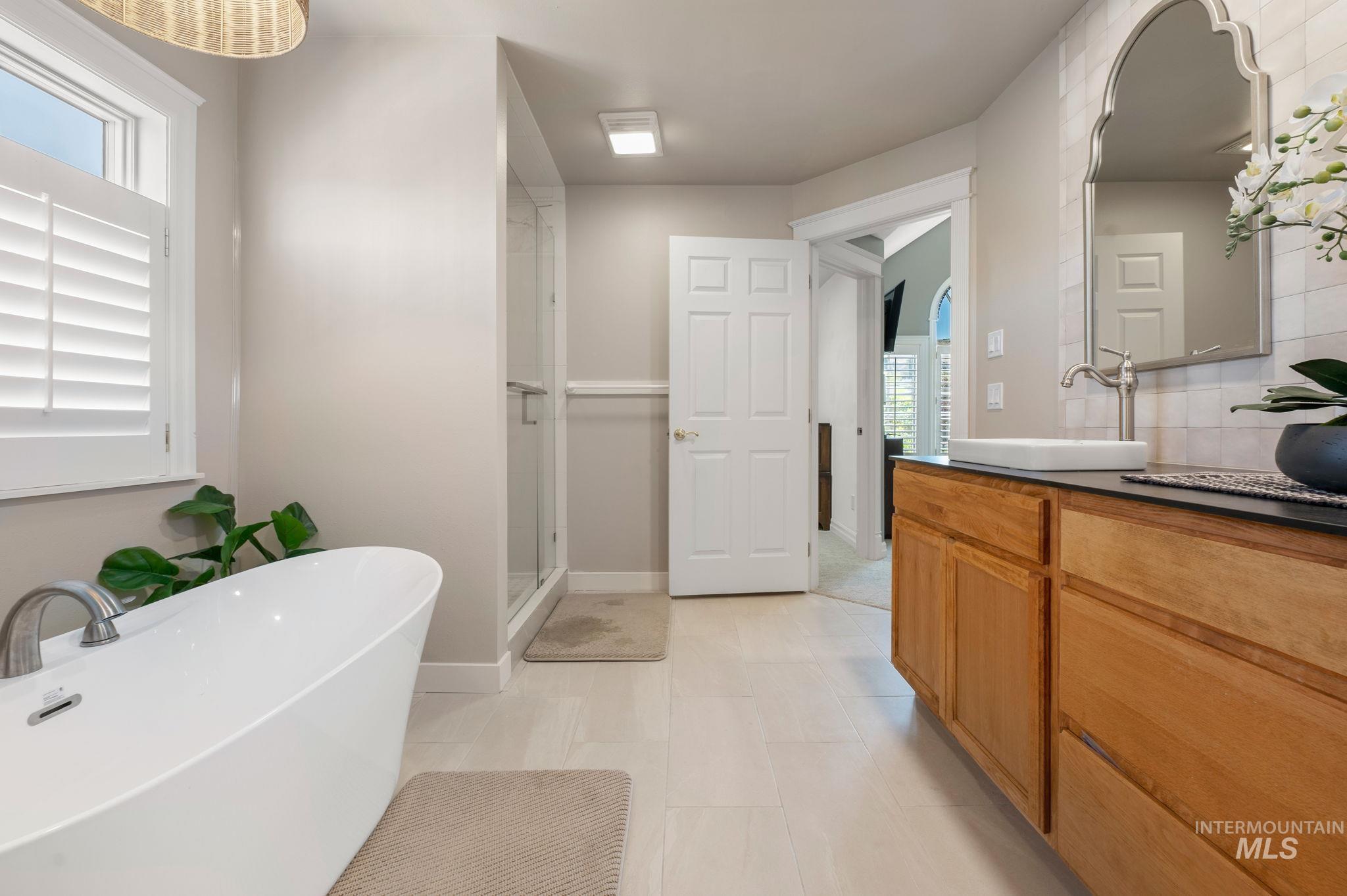 176 Marine View Drive