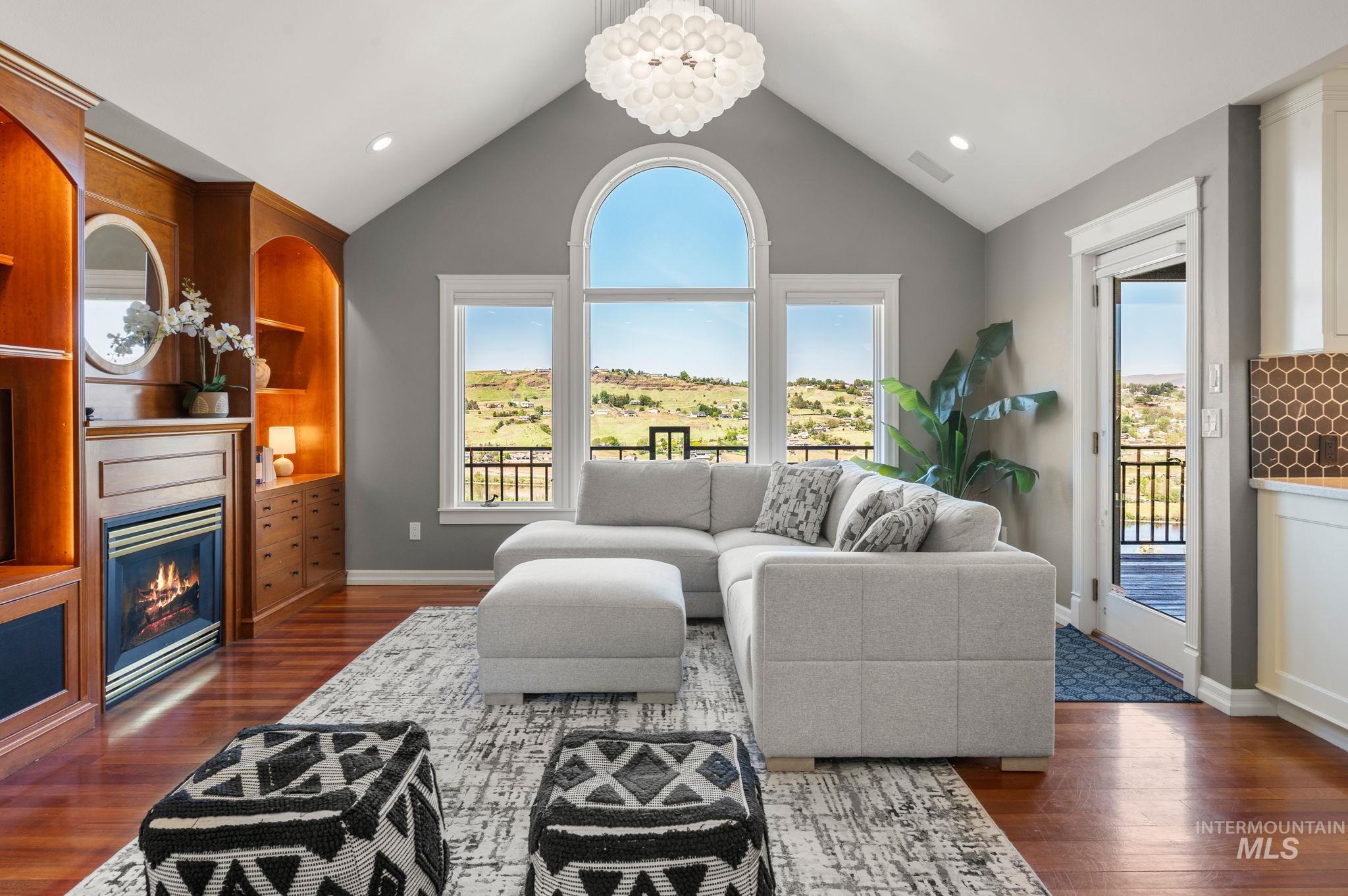 176 Marine View Drive